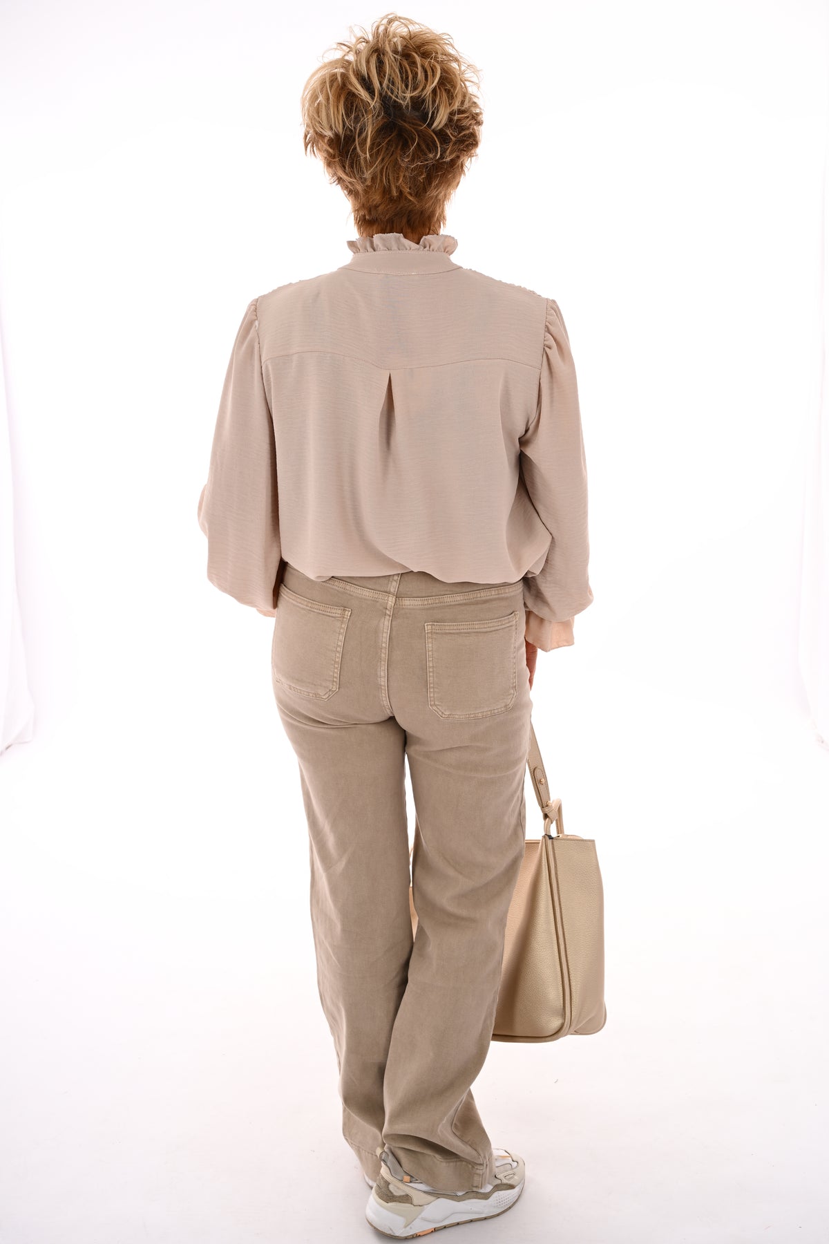 Blouse smock detail beige