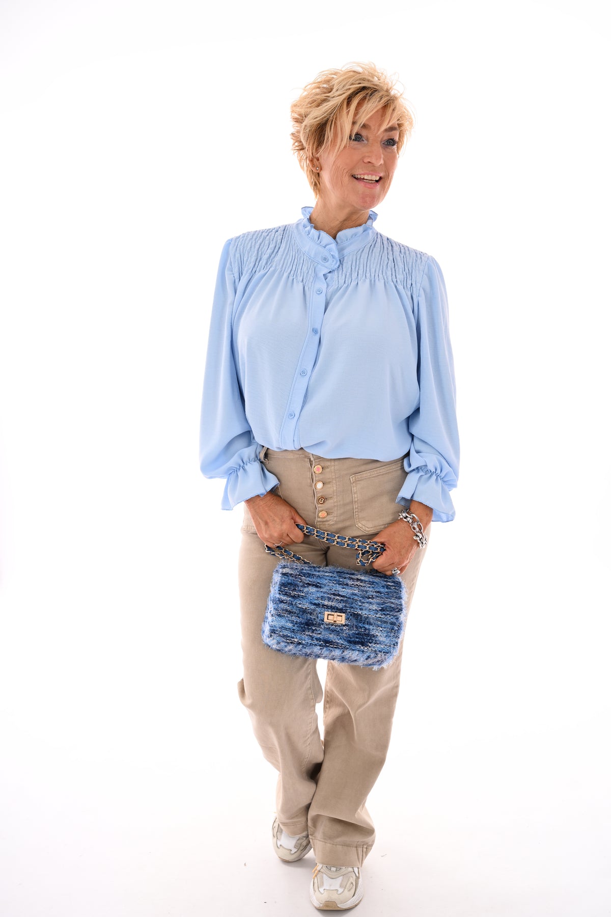 Blouse smock detail lichtblauw