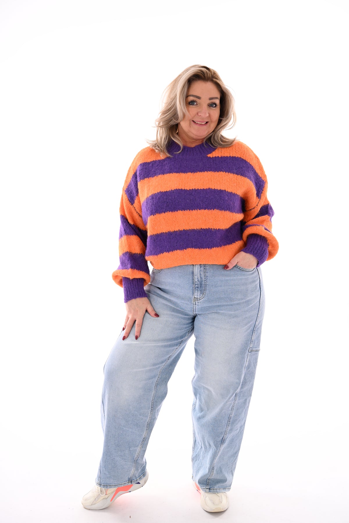 Gebreide trui strepen en pofmouwen paars/oranje