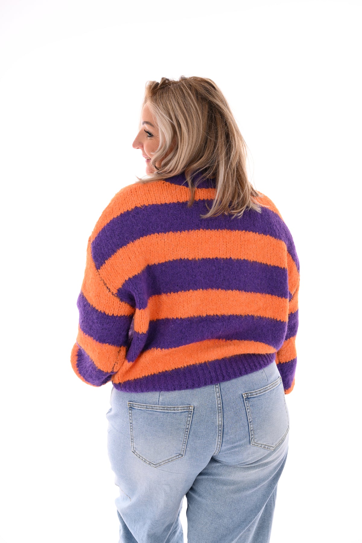Gebreide trui strepen en pofmouwen paars/oranje