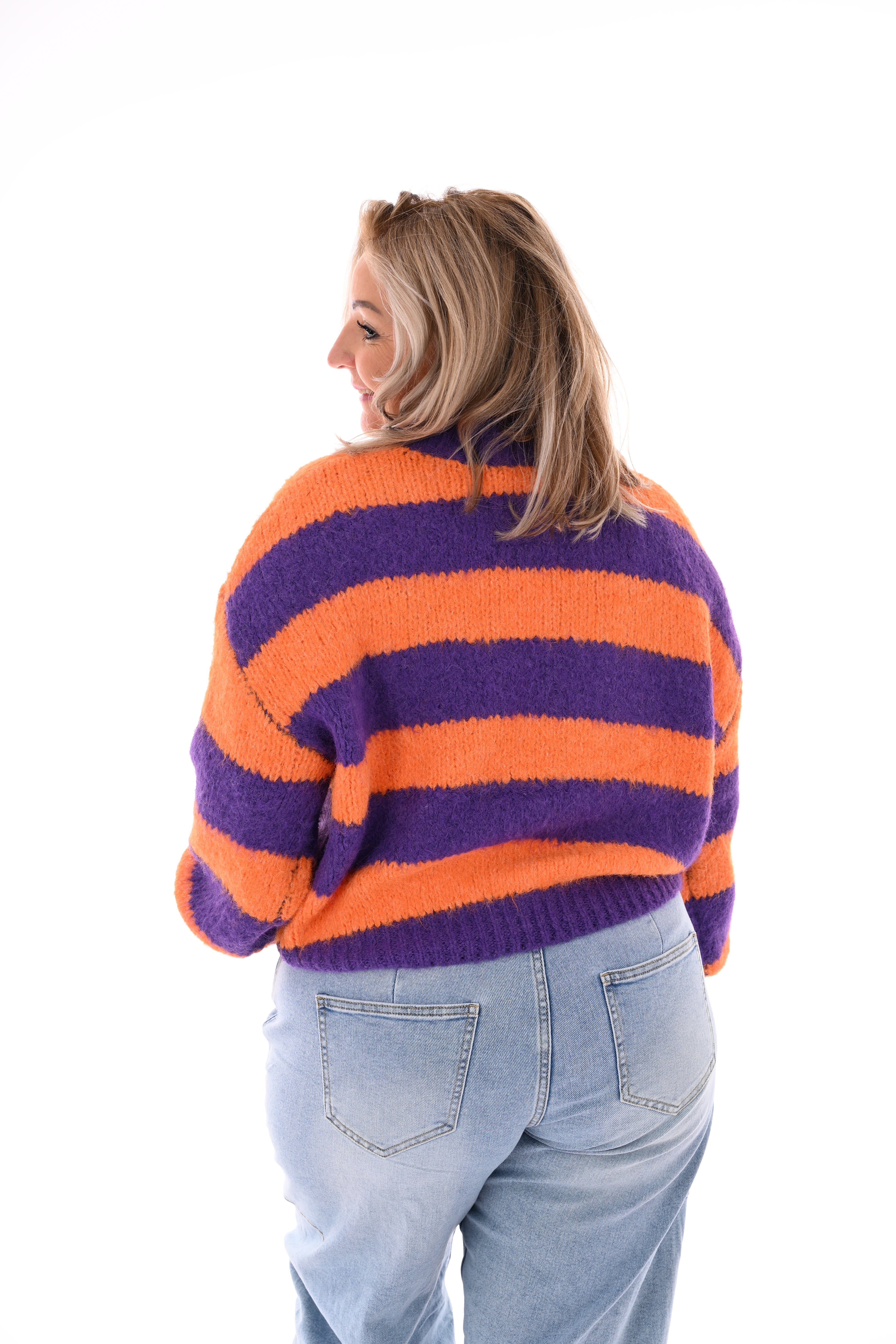 Gebreide trui strepen en pofmouwen paars/oranje