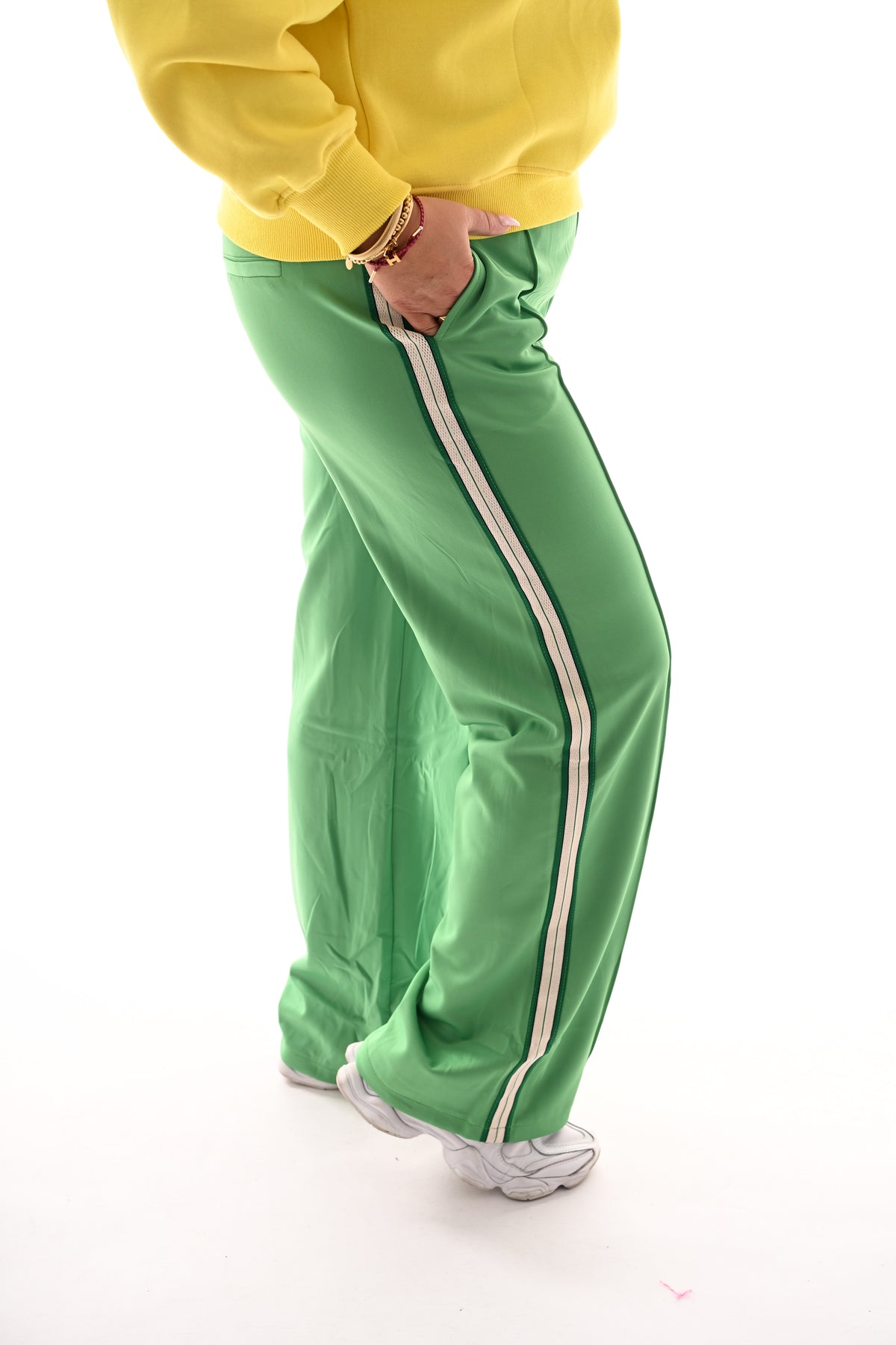 Wijde broek met bies groen