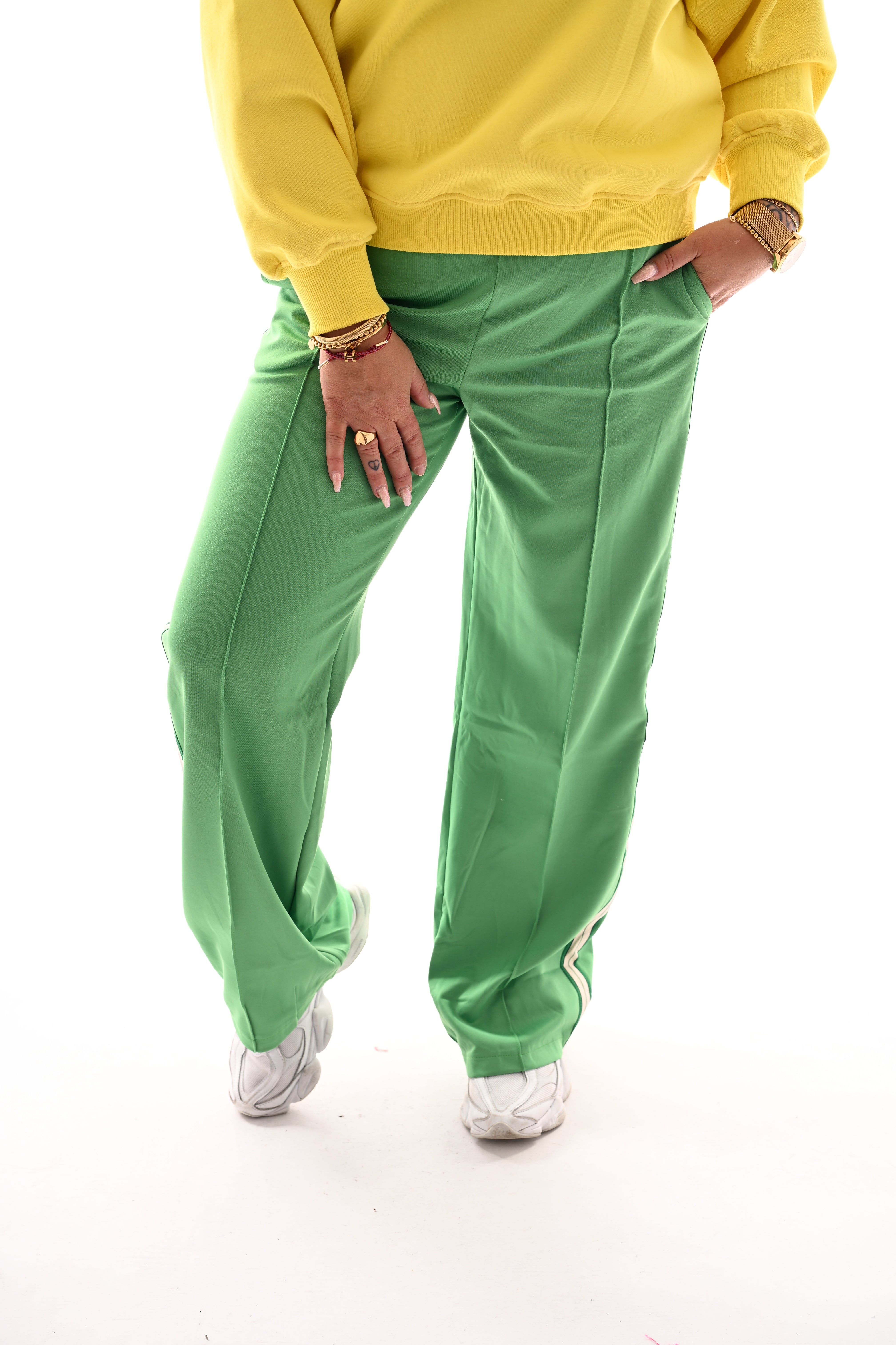 Wijde broek met bies groen