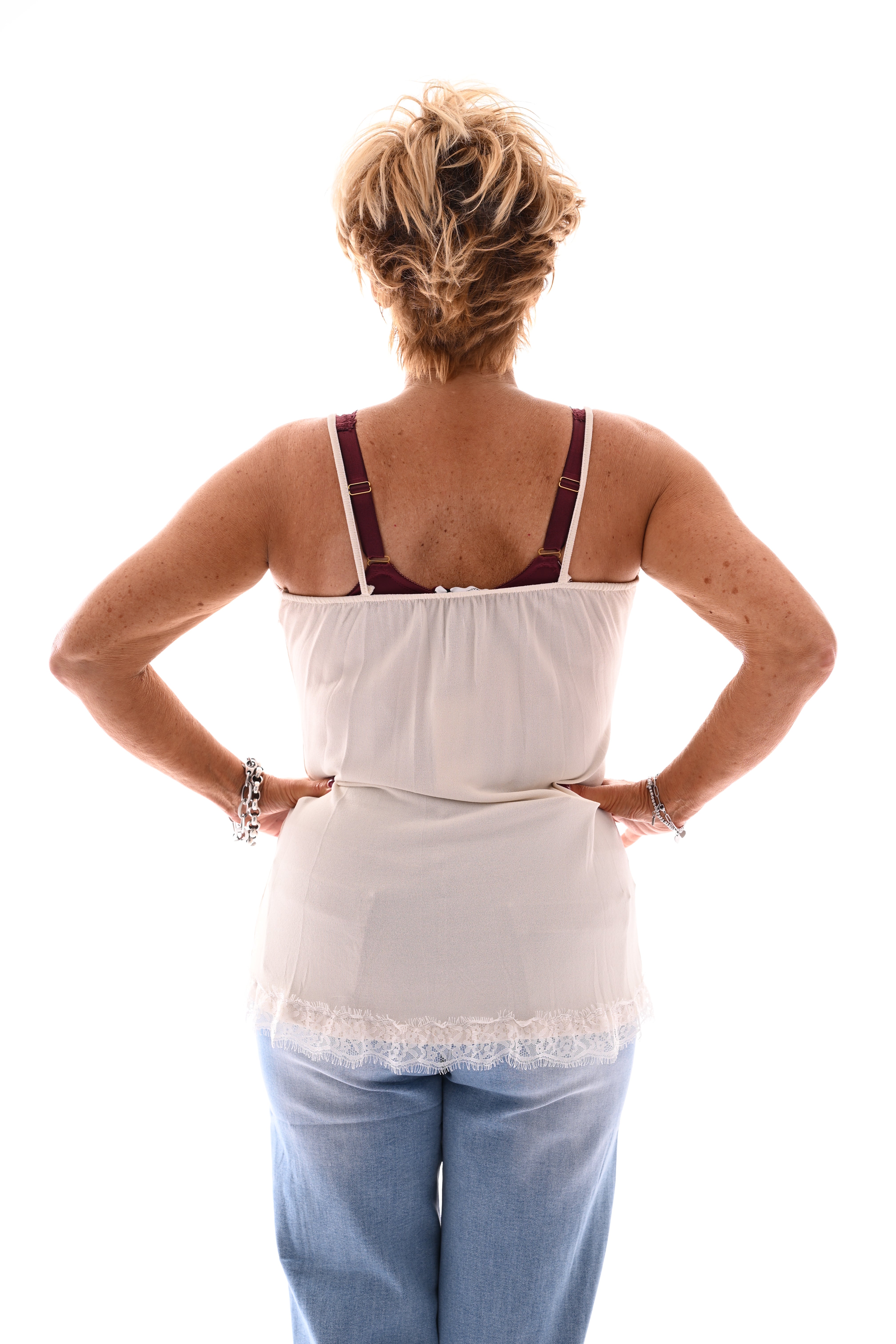 Hemdje met kanten rand creme