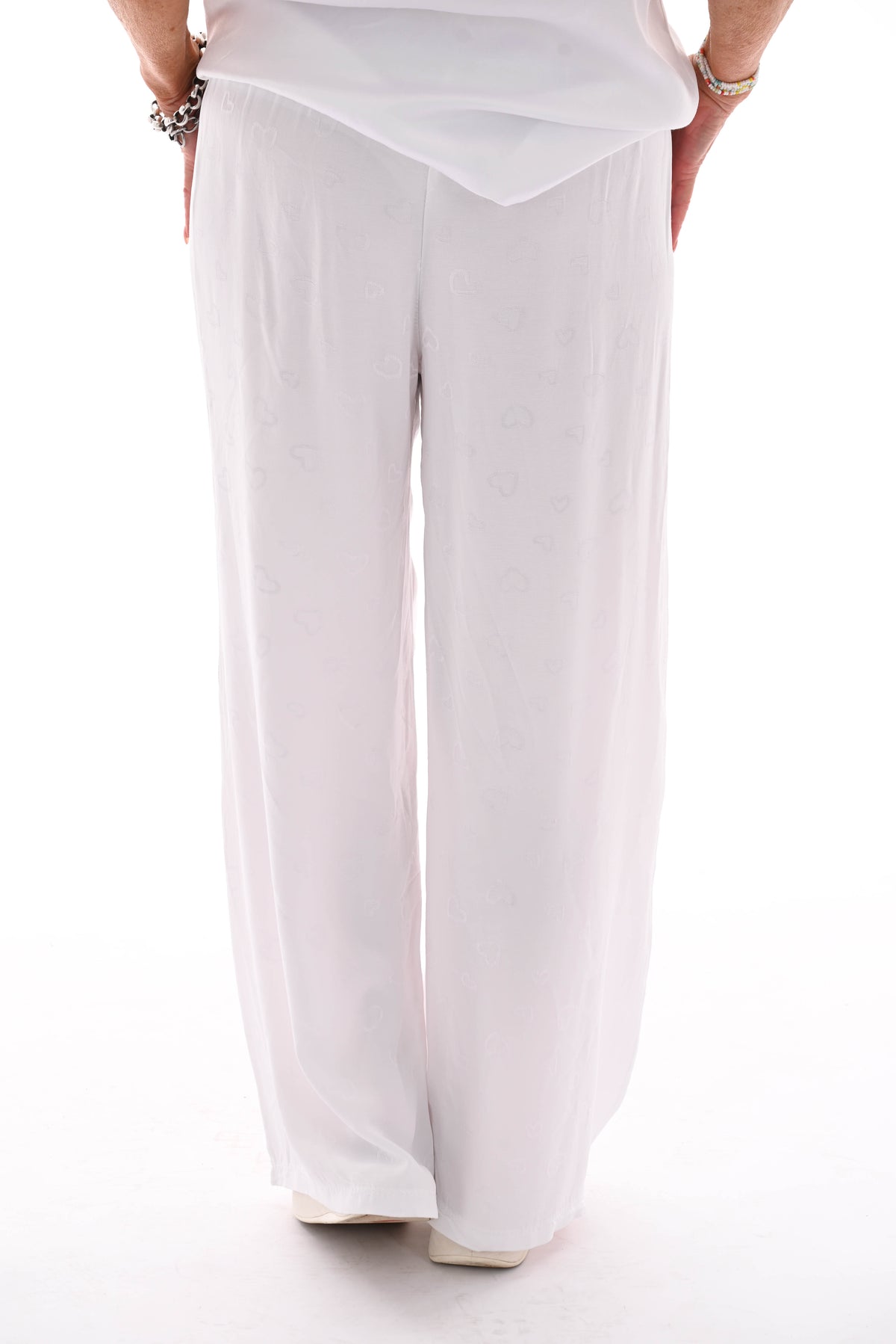 Wijde broek hartjes roomwit