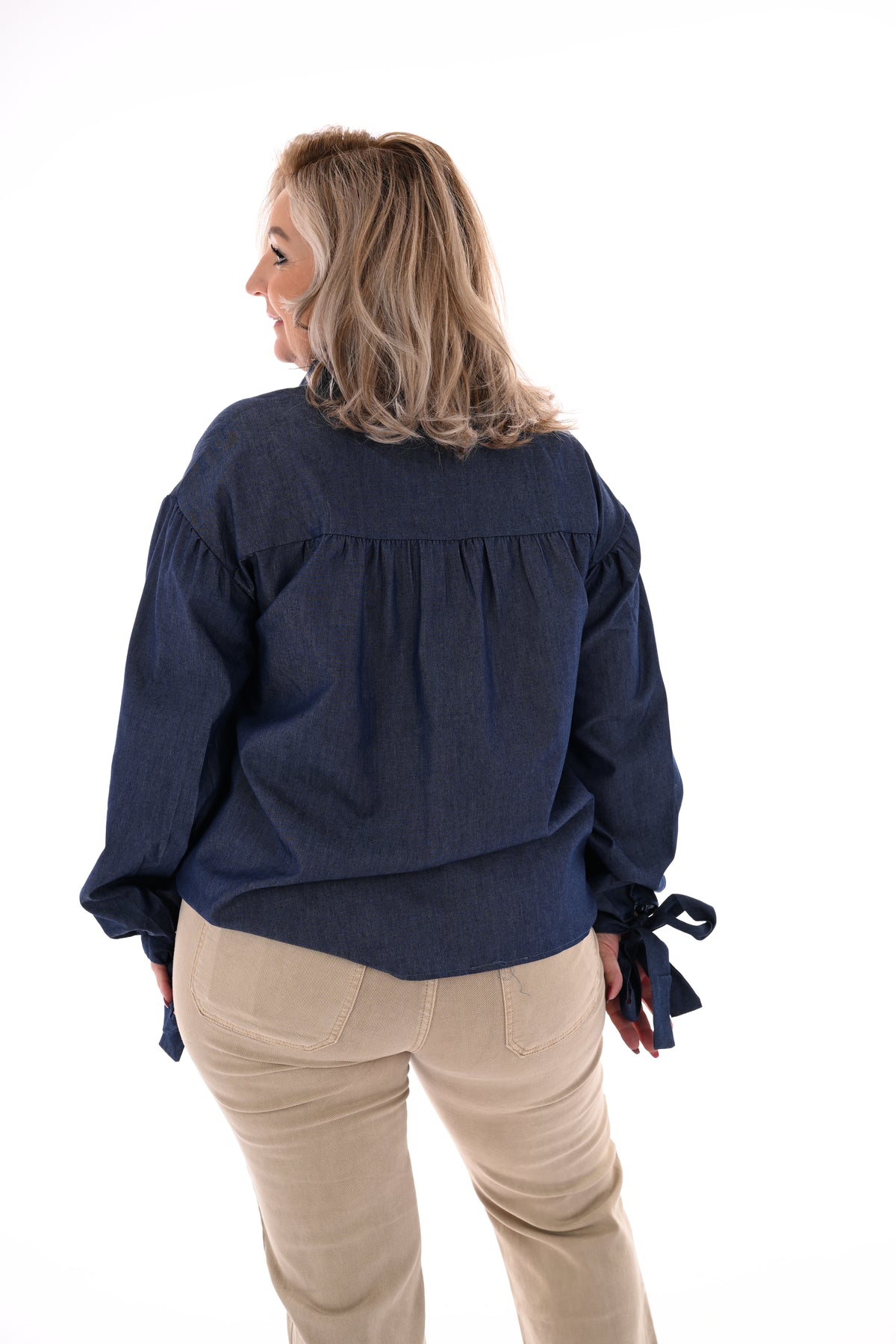 Jeans blouse met strikmouwen donkerblauw