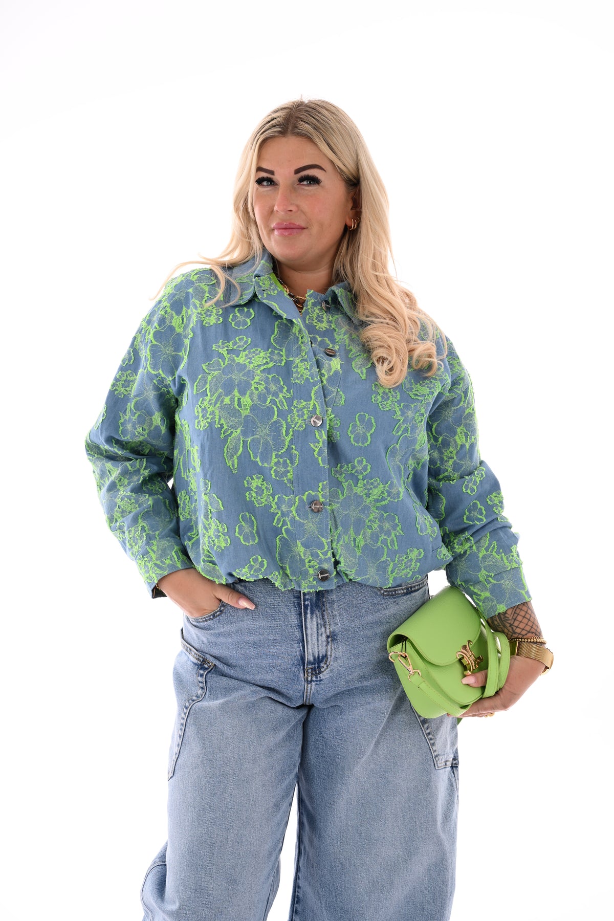 Spijkerjasje bloemen borduur groen