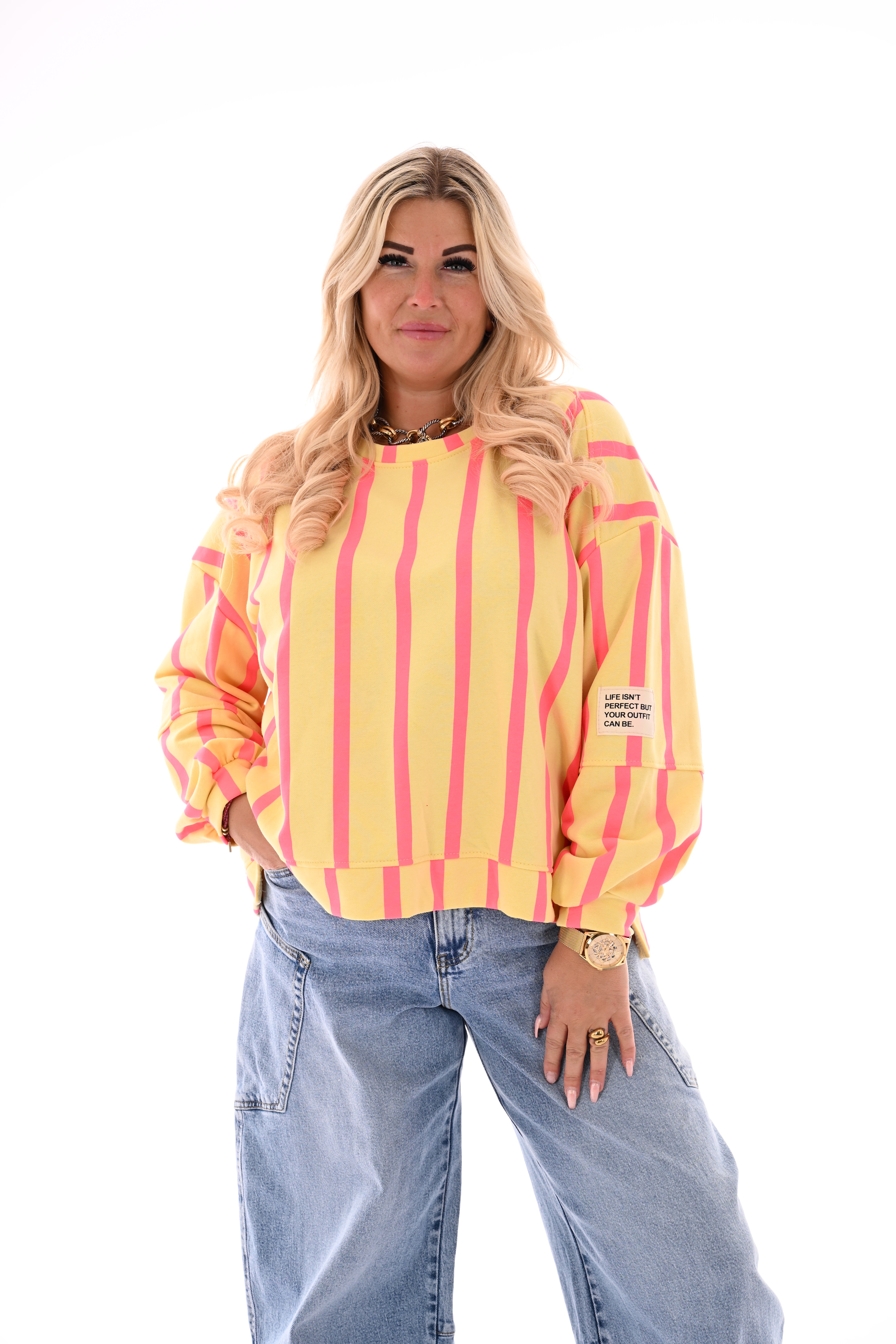 Sweater applicatie en strepen geel/felroze