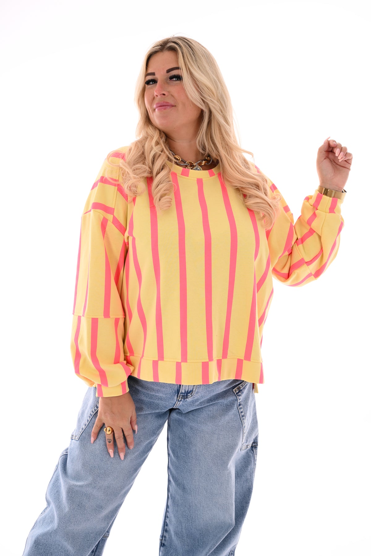 Sweater applicatie en strepen geel/felroze