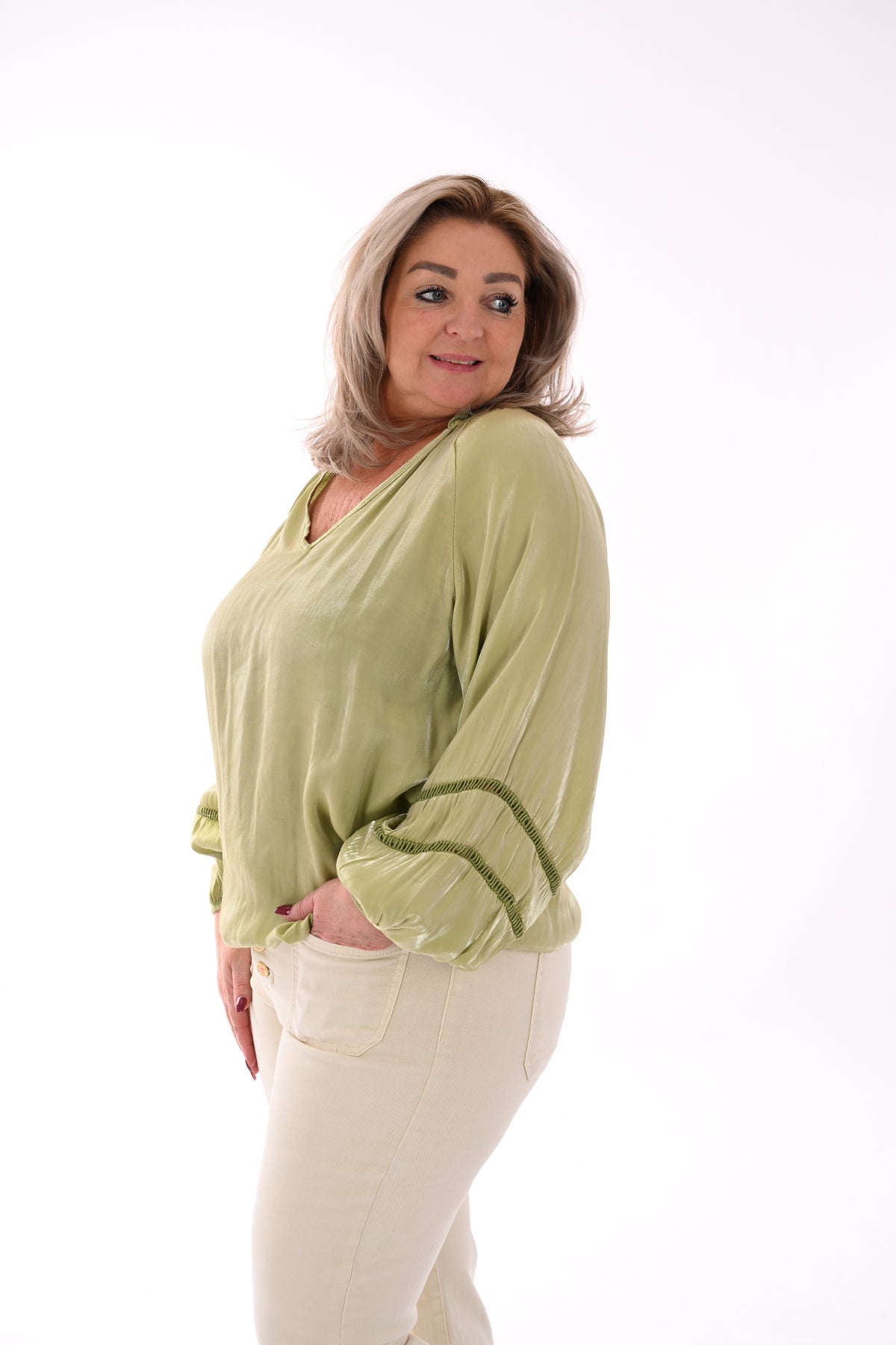 Silky blouse v-hals pistache