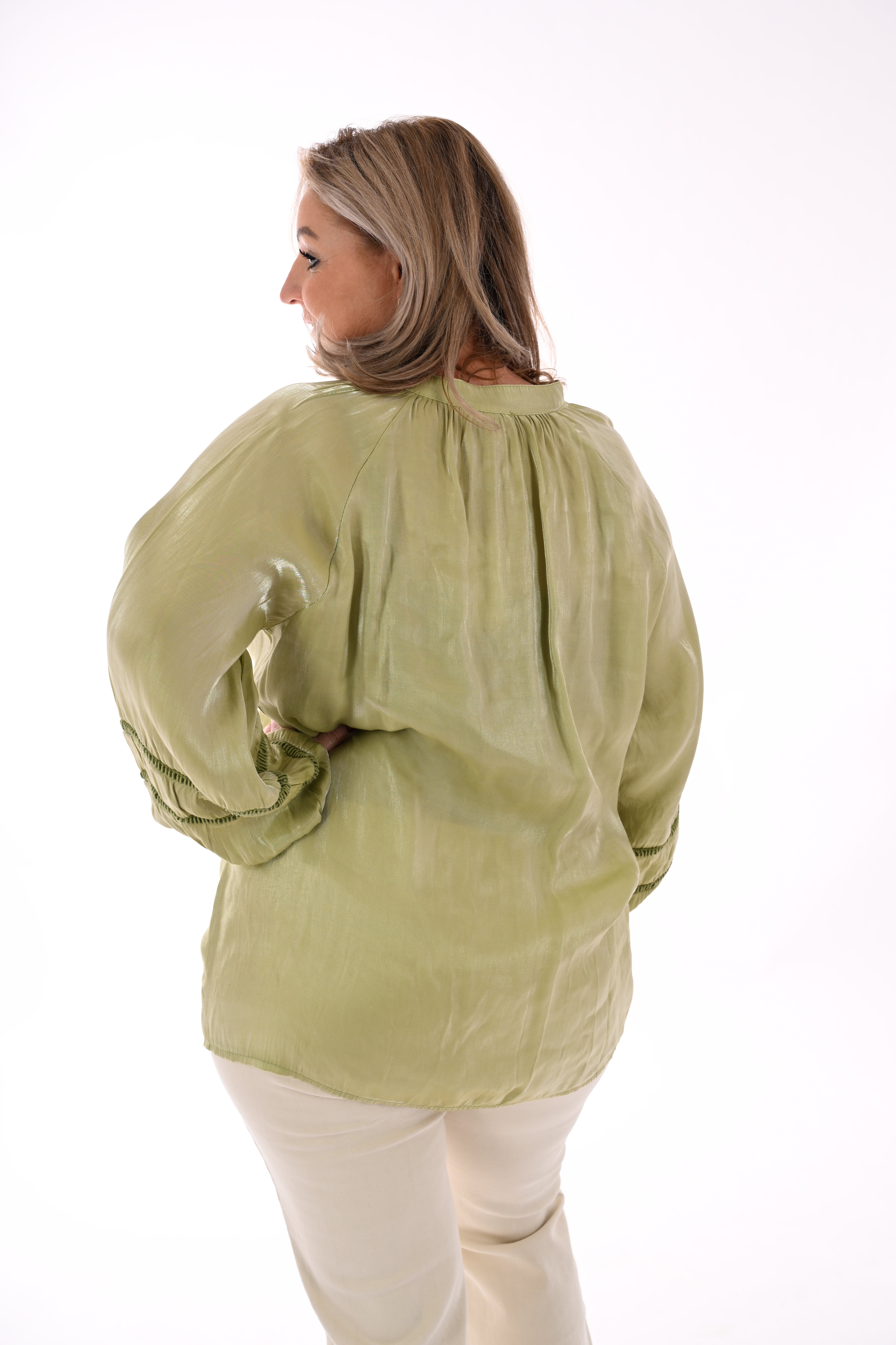 Silky blouse v-hals pistache