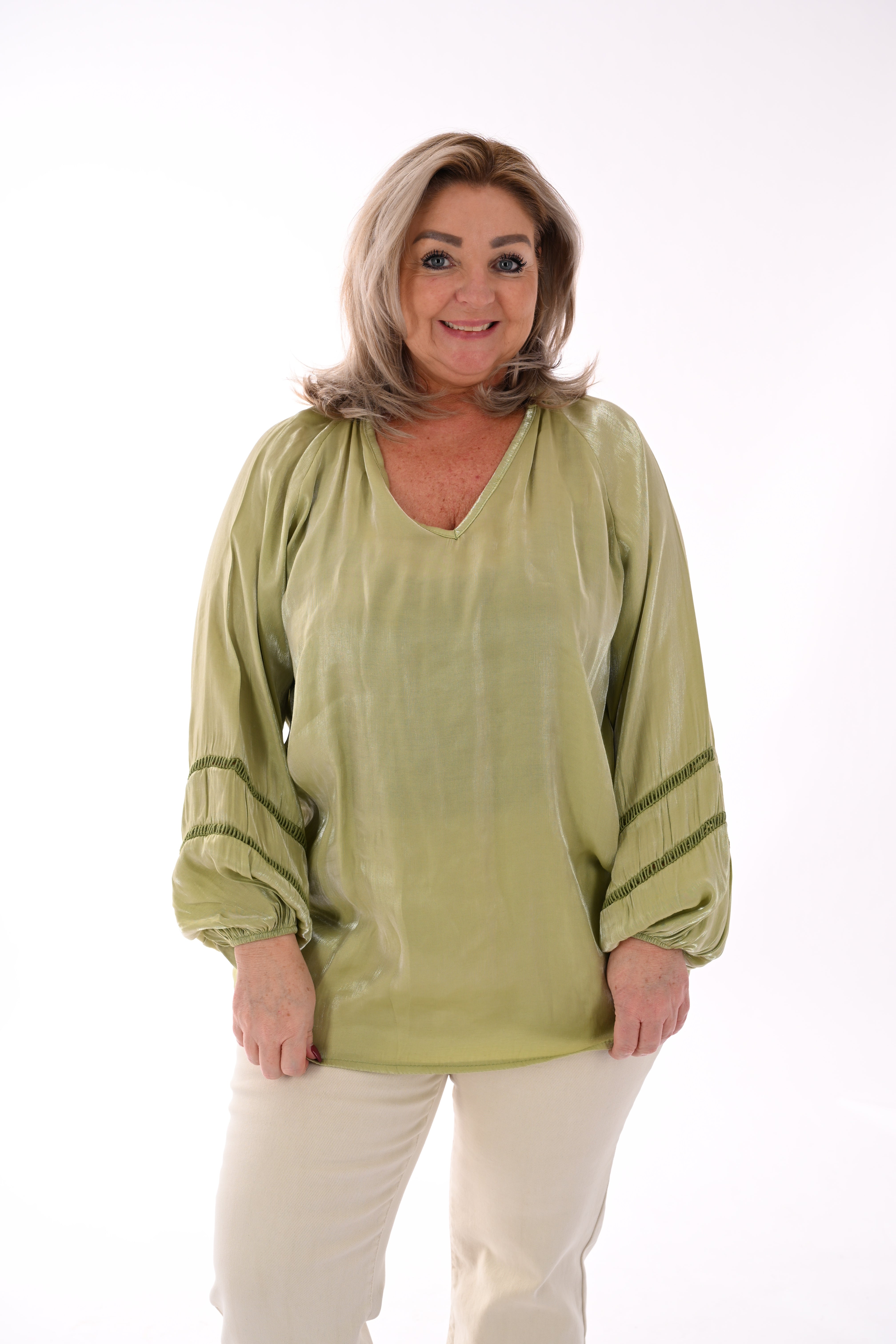 Silky blouse v-hals pistache