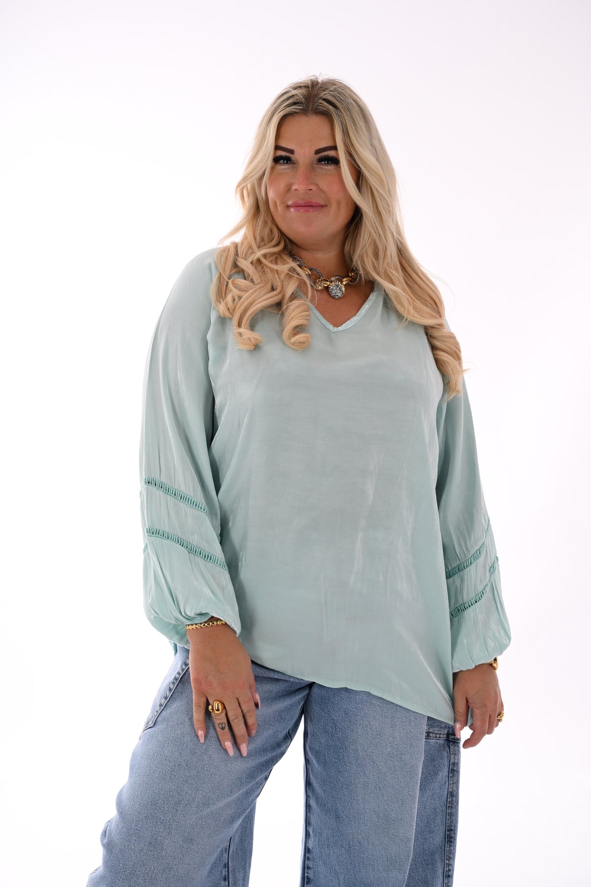Silky blouse v-hals mintgroen