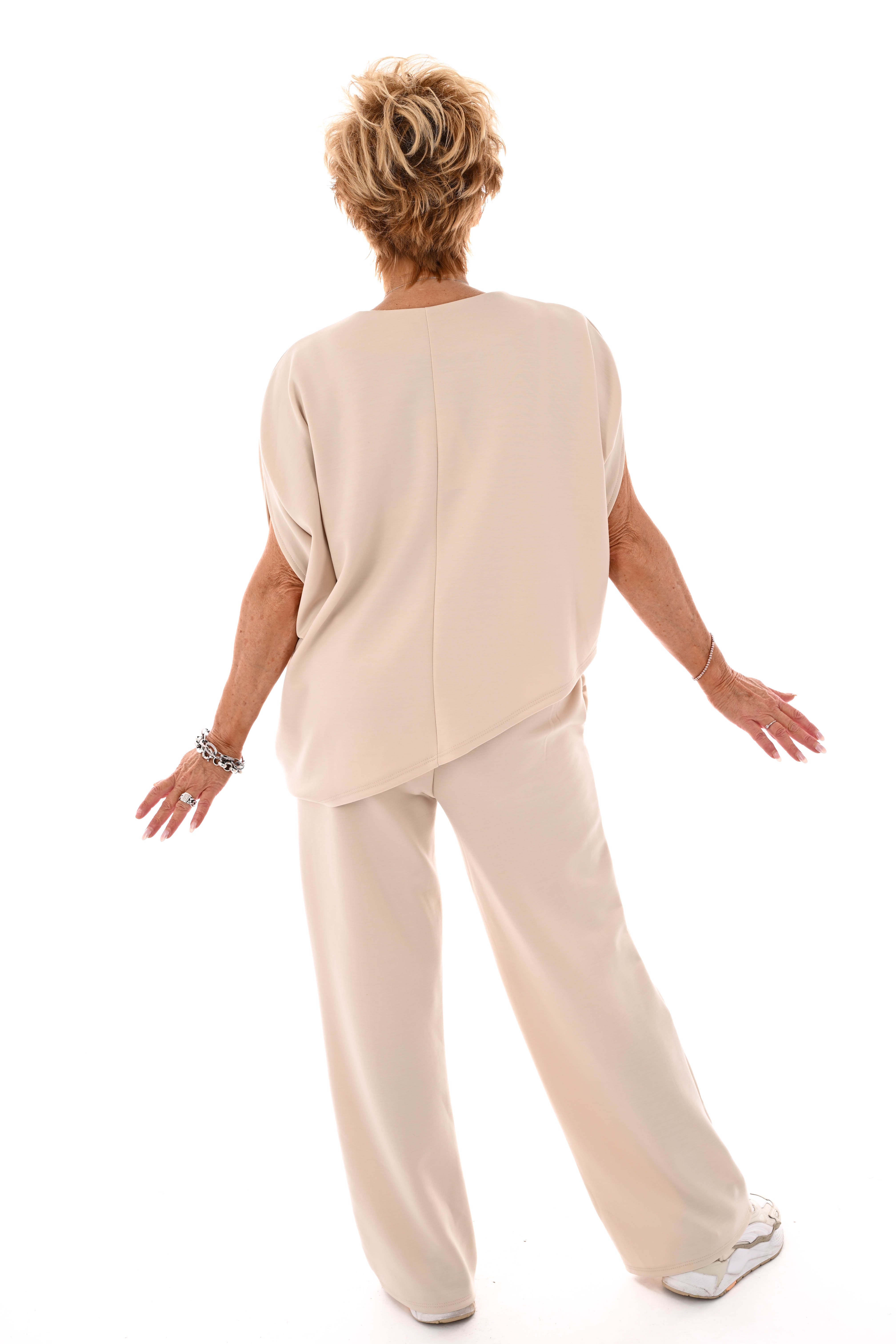 Tweedelig set asymmetrisch korte mouwen beige