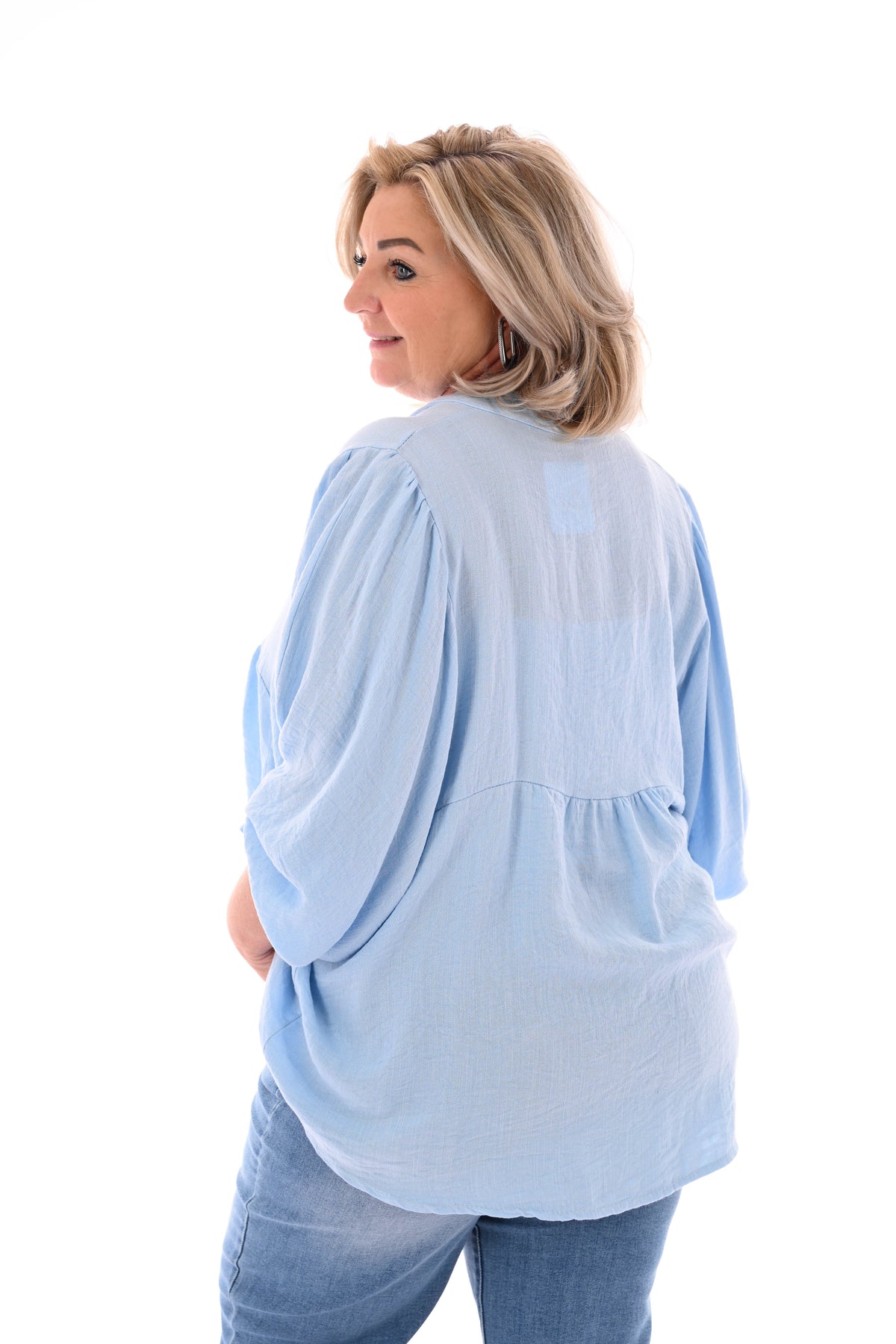 Blouse 3/4e vleermuismouw lichtblauw