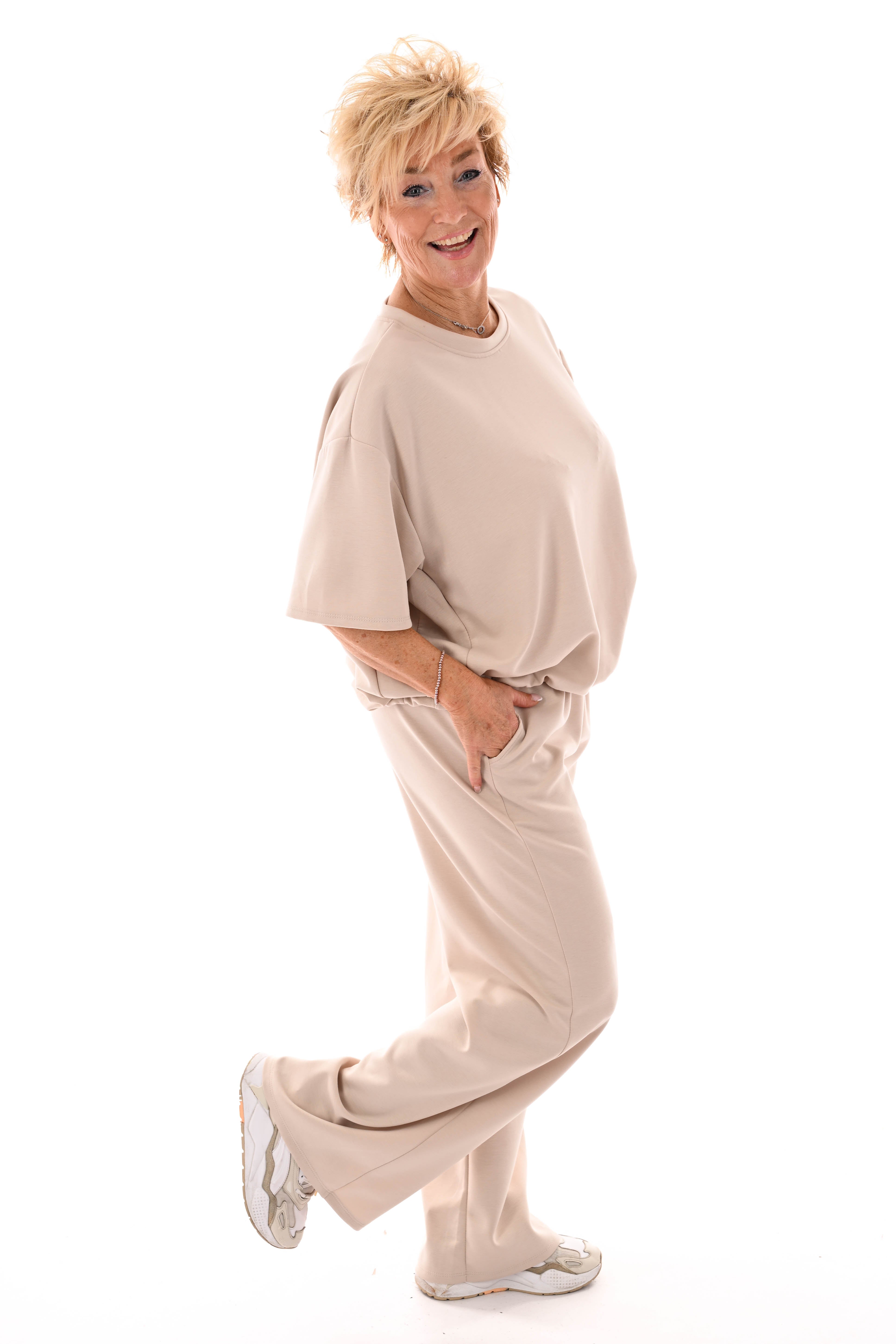 Tweedelig set elastieken band korte mouwen beige