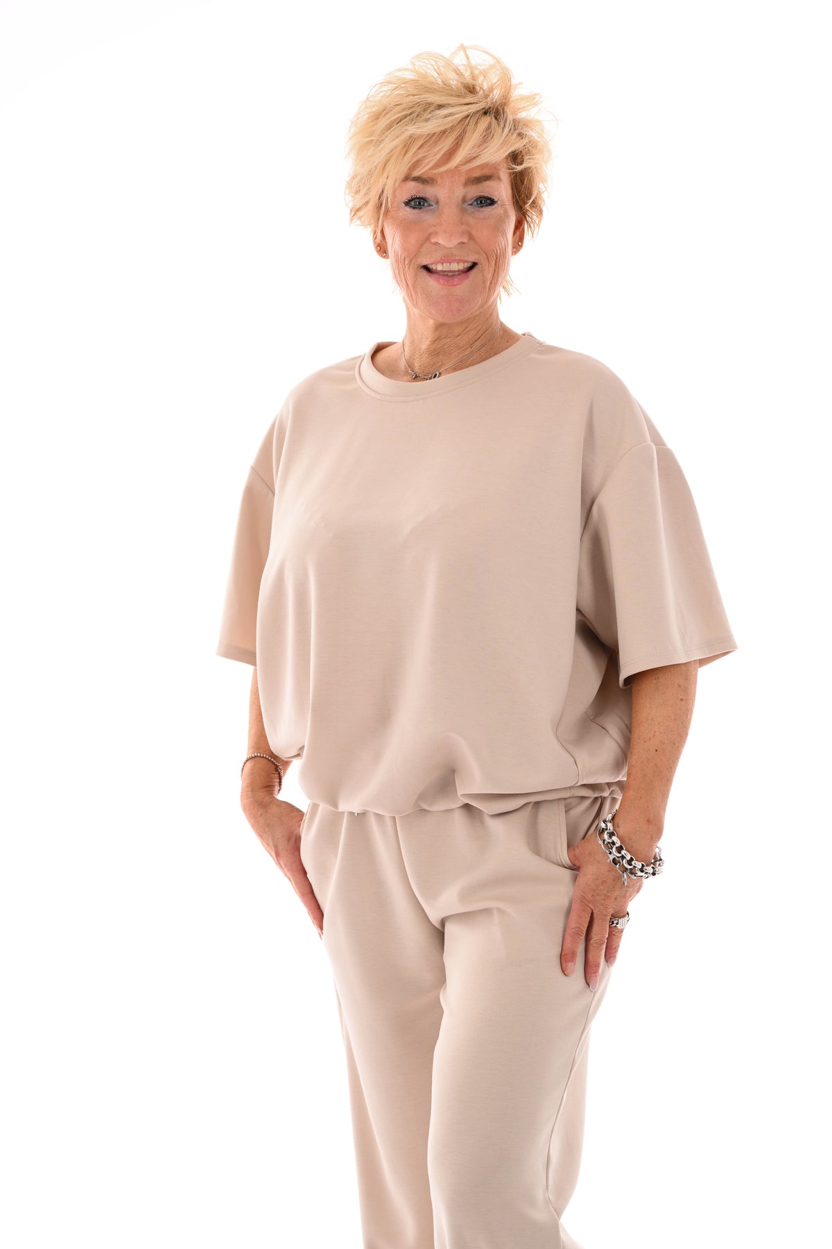 Tweedelig set elastieken band korte mouwen beige