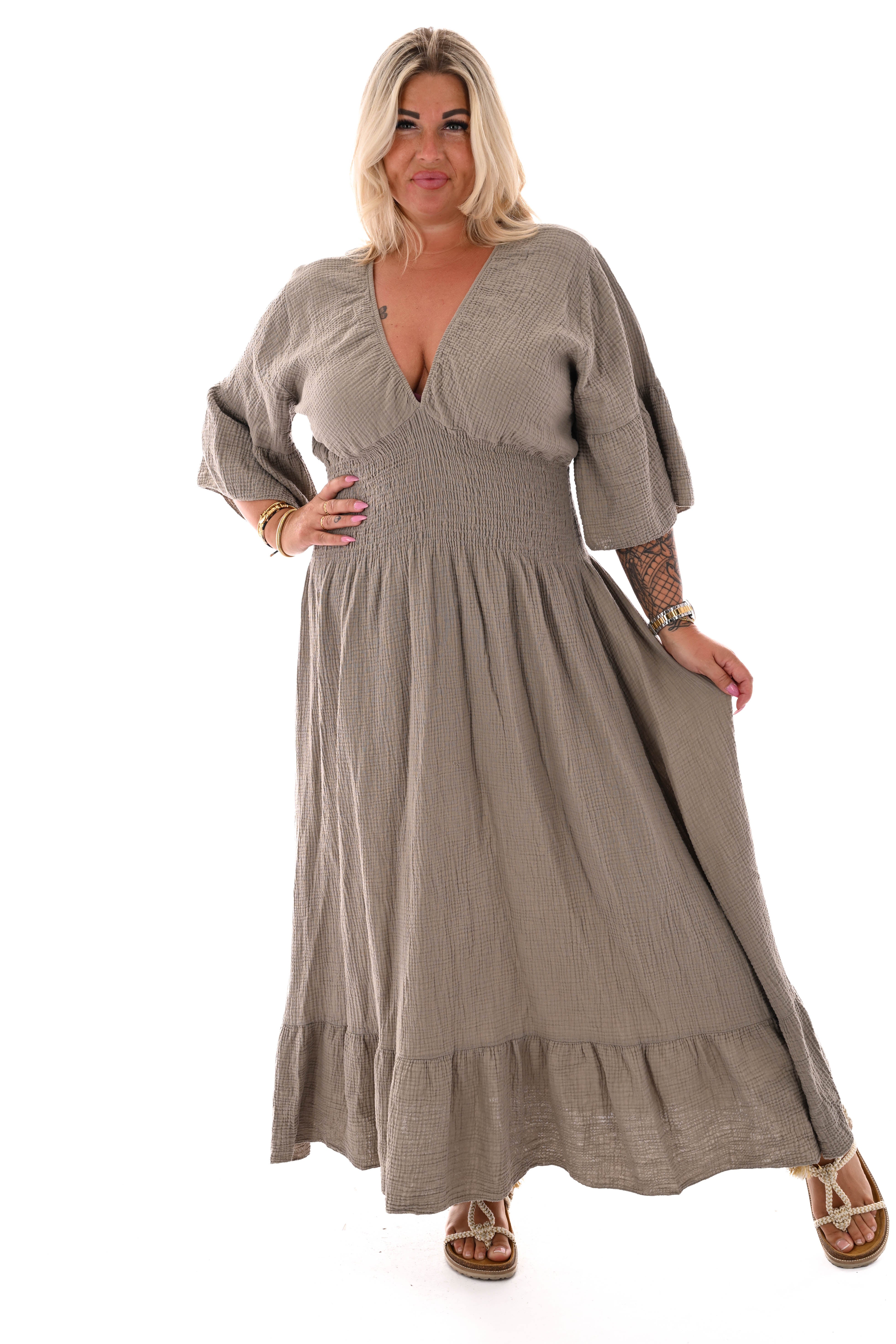 Lange wafeljurk v-hals trompetmouwen taupe