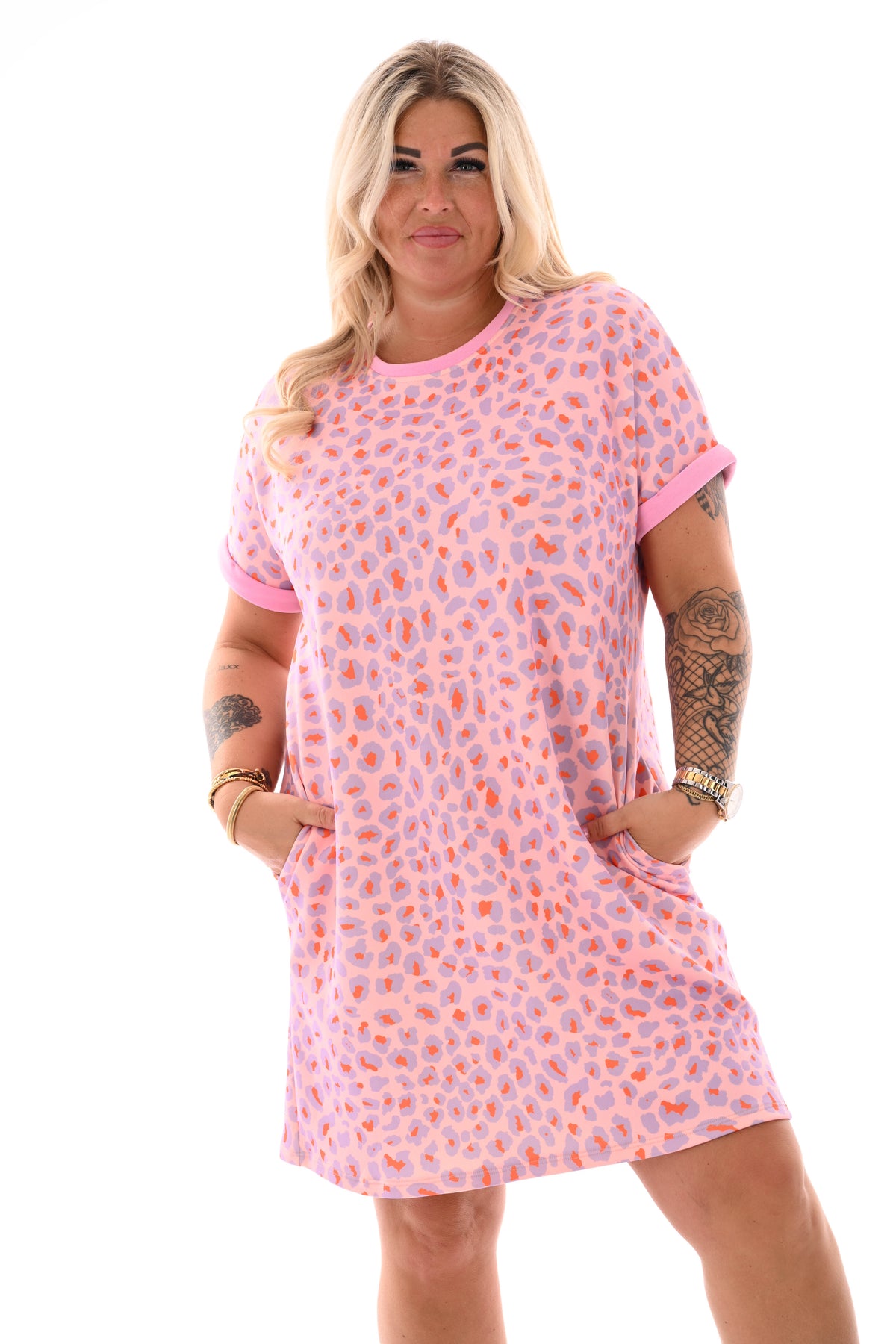 Sweaterdress panterprint korte mouwen lichtroze