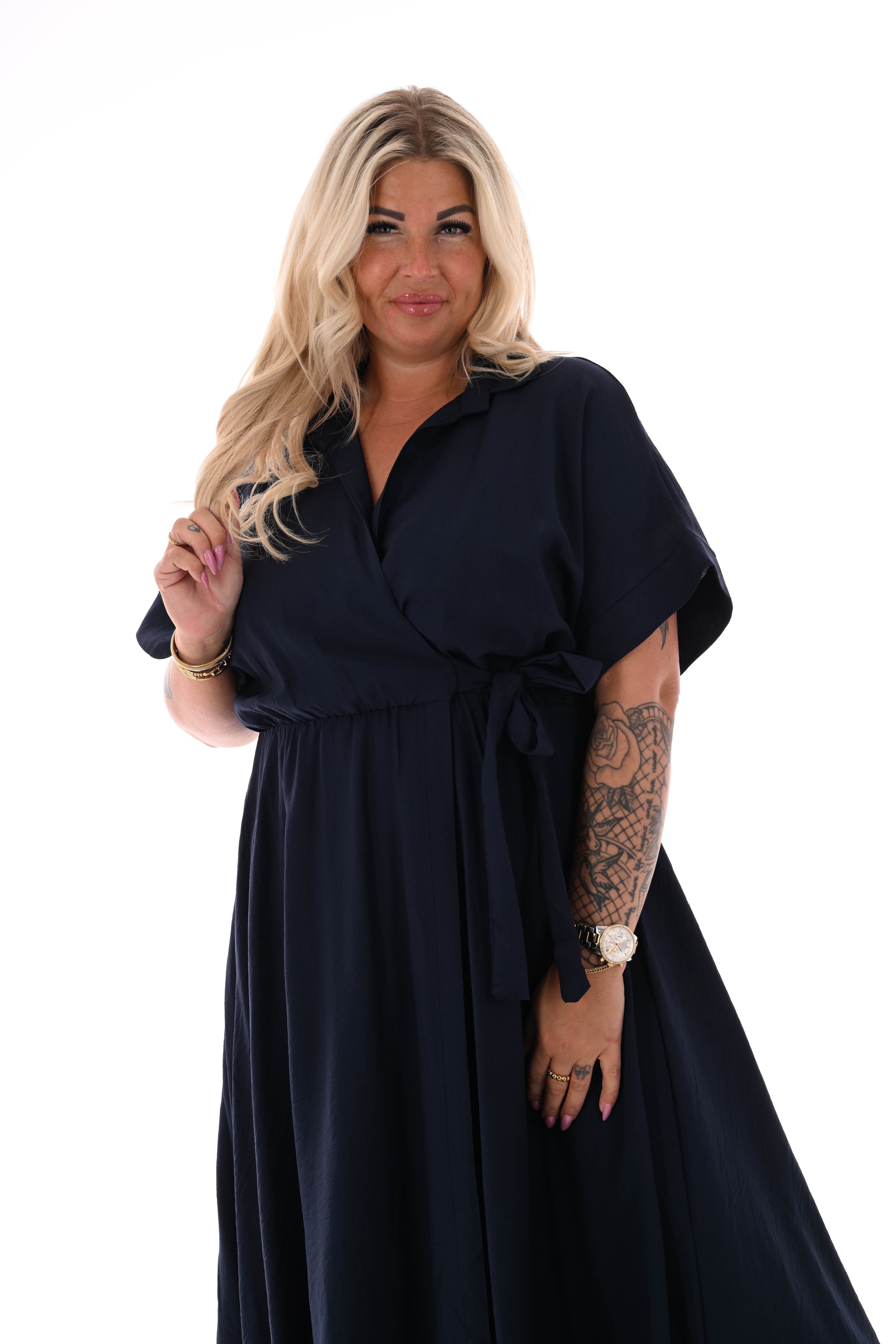 Maxi jurk overslag korte mouwen marineblauw