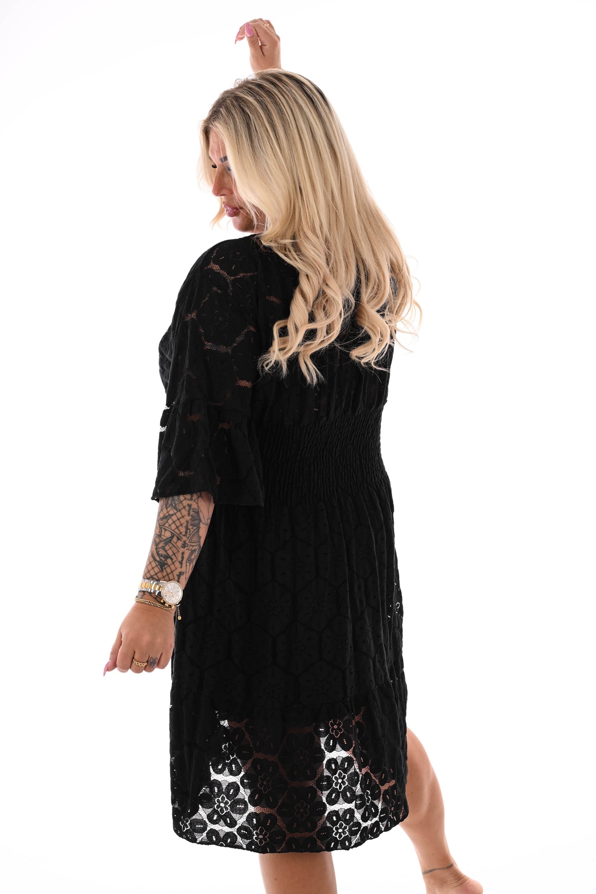 Kanten jurk 3/4e trompetmouwen zwart
