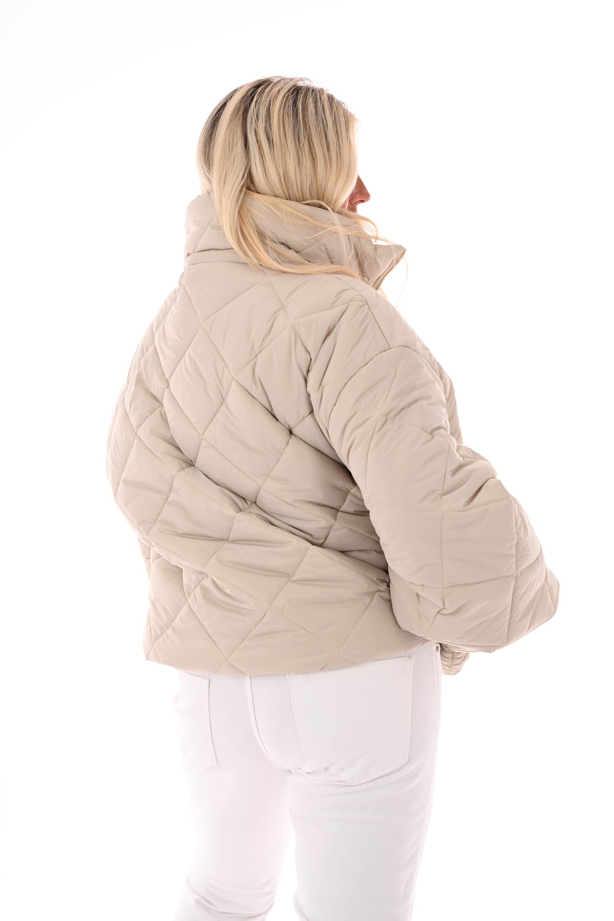 Korte jas ruit met pofmouwen beige