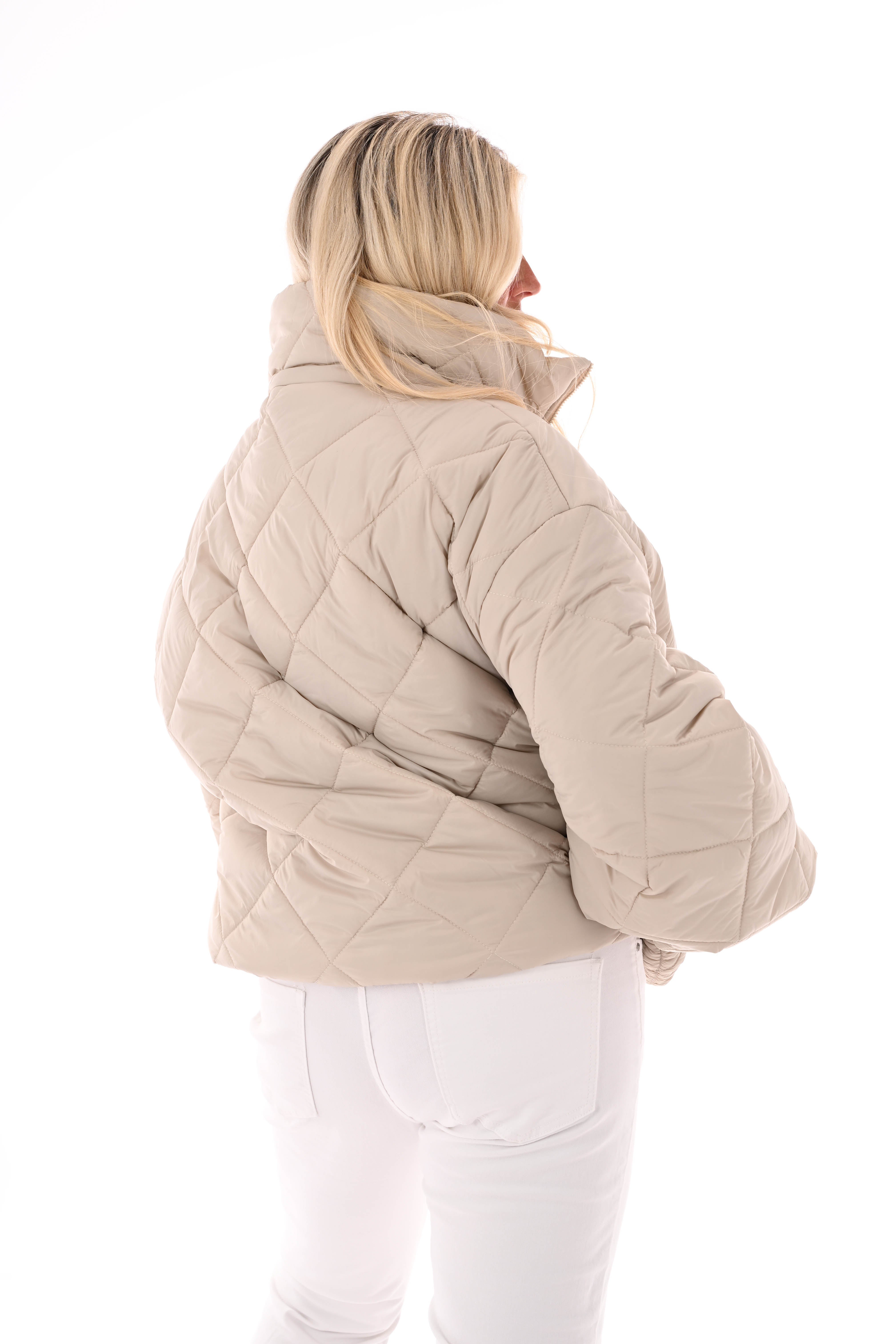 Korte jas ruit met pofmouwen beige