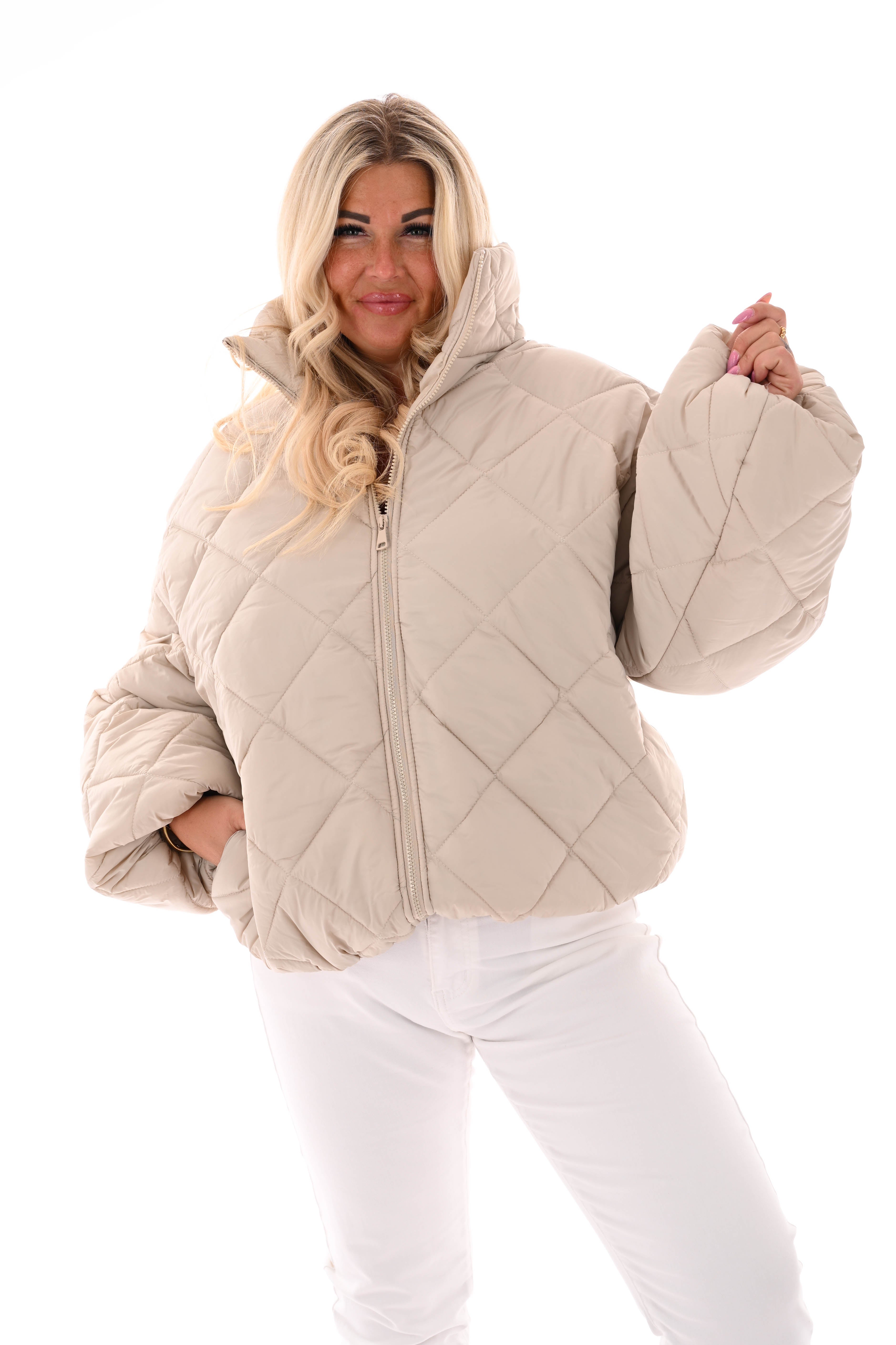 Korte jas ruit met pofmouwen beige