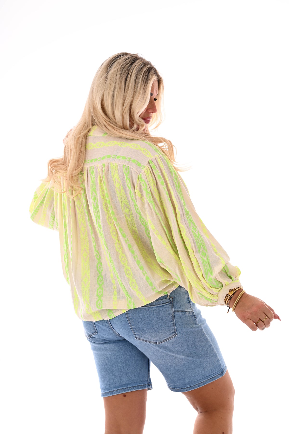 Doorknoop blouse pofmouwen aztec groen/geel