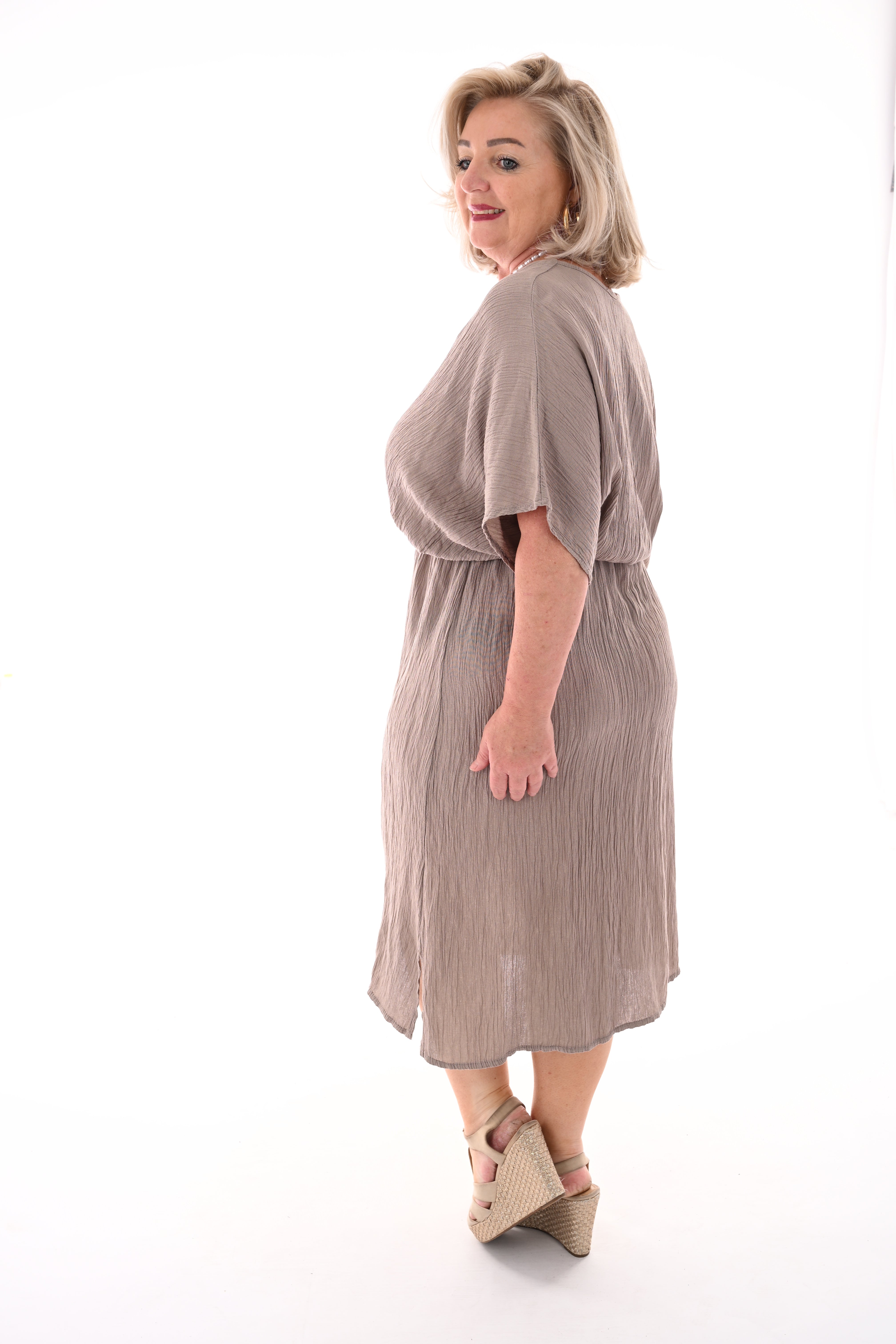 Midi jurk v-hals overslag uni taupe