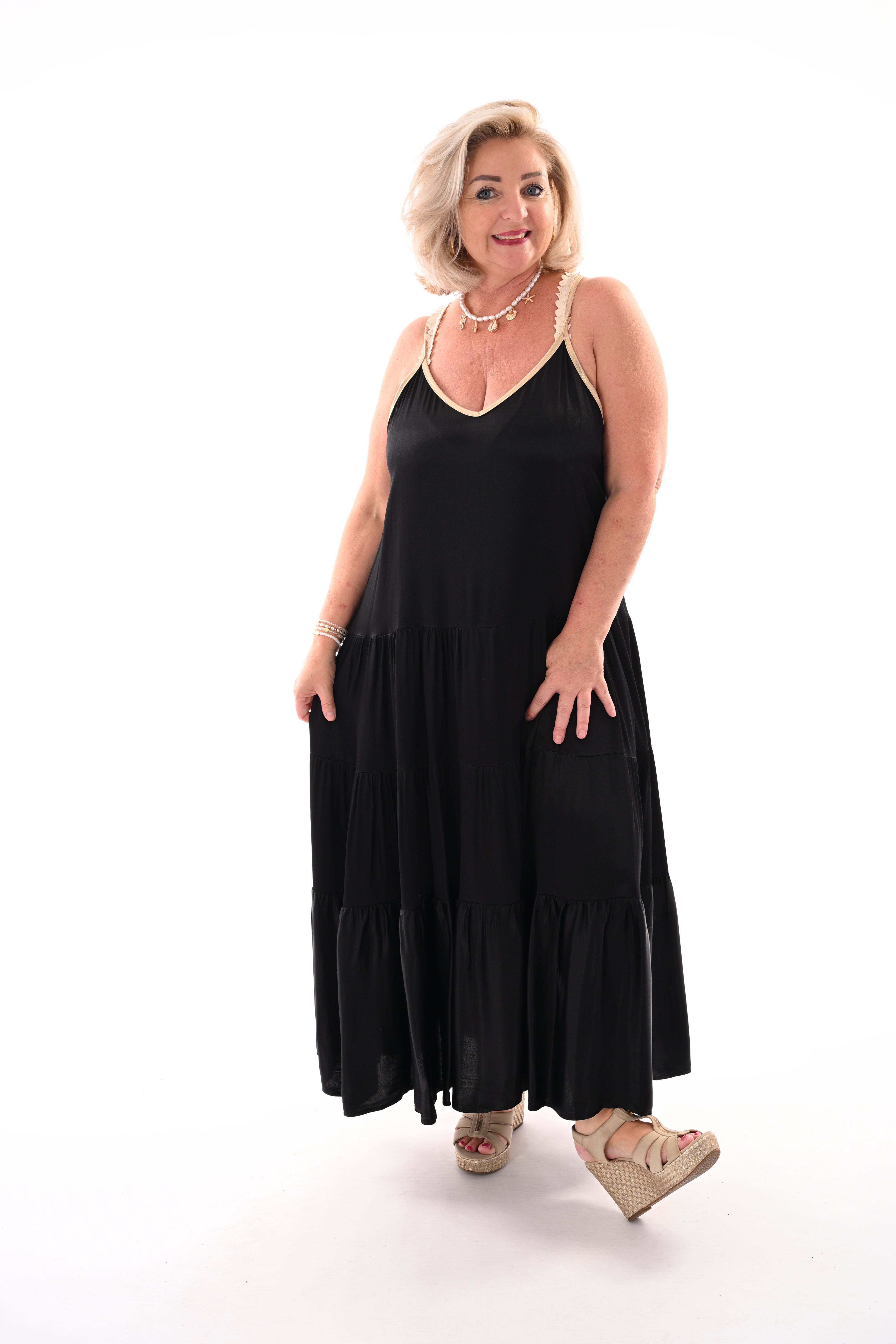 Maxi jurk silky met spaghetti bandjes zwart