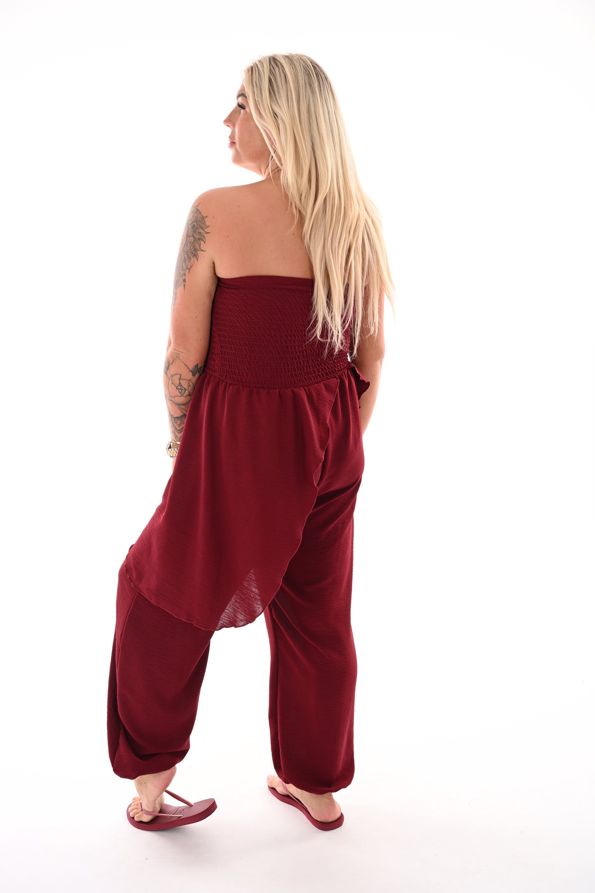 Strapless jumpsuit ruffle bordeaux