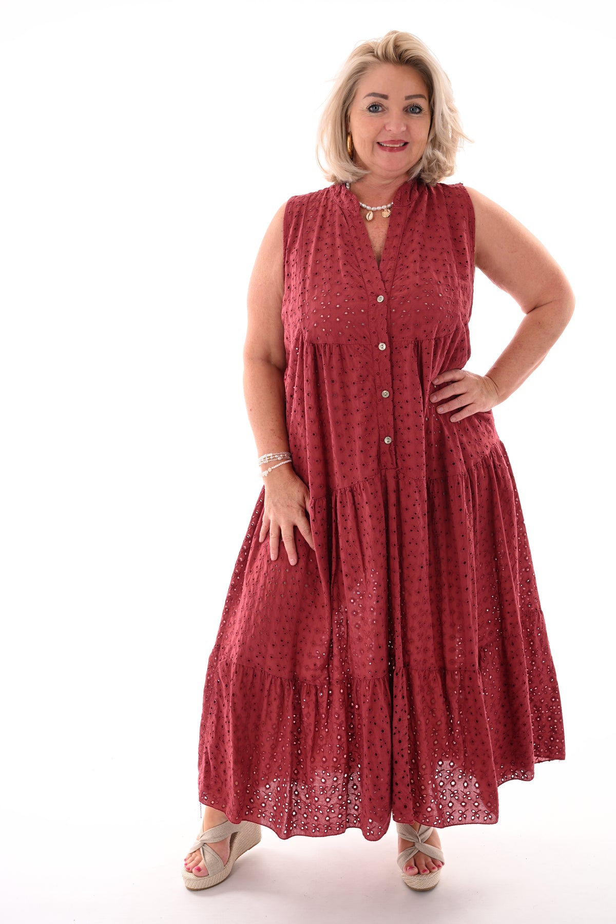 Lange jurk broderie mouwloos roestrood