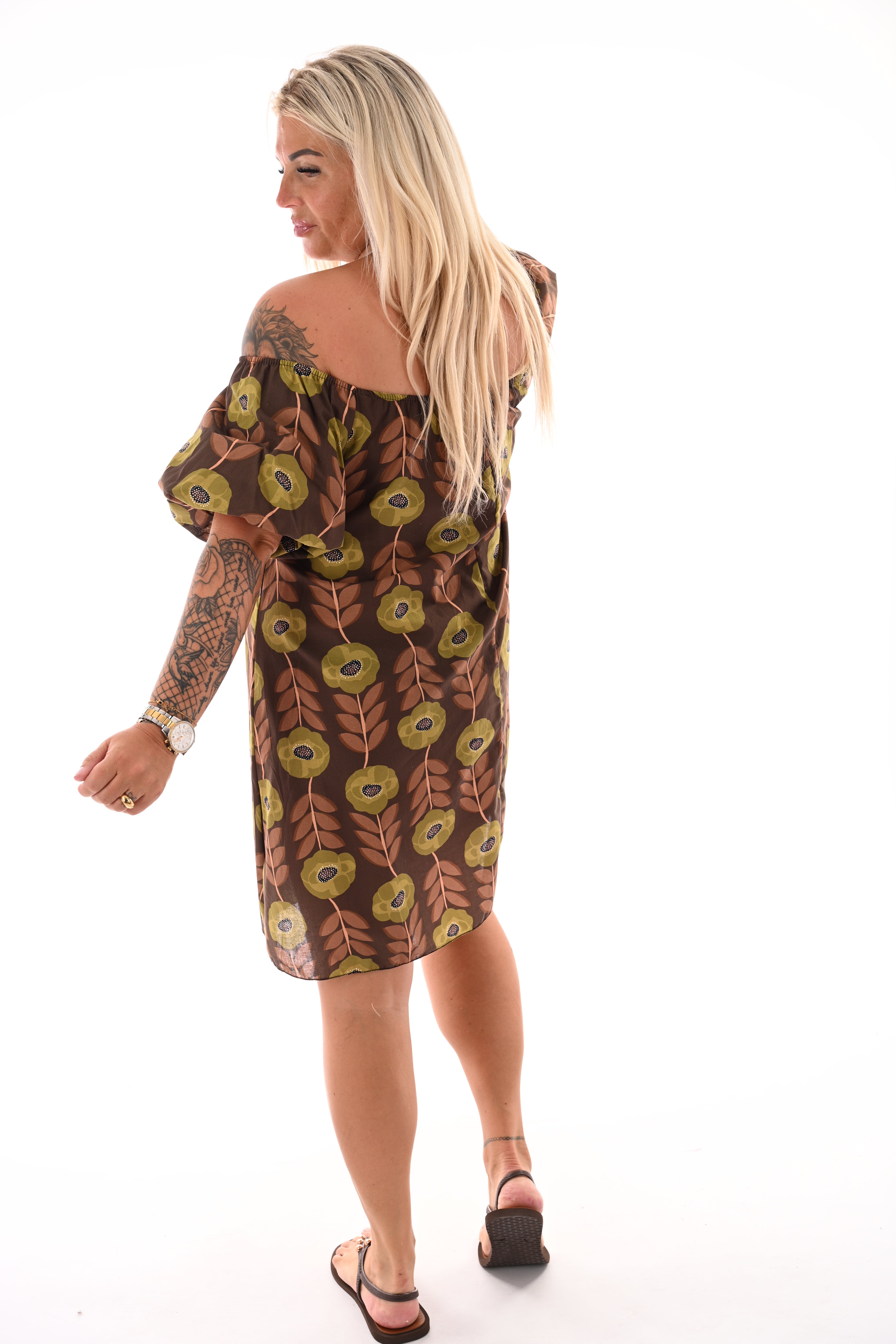 Off-shoulder jurk korte pofmouwen bloemen donkerbruin/pistache