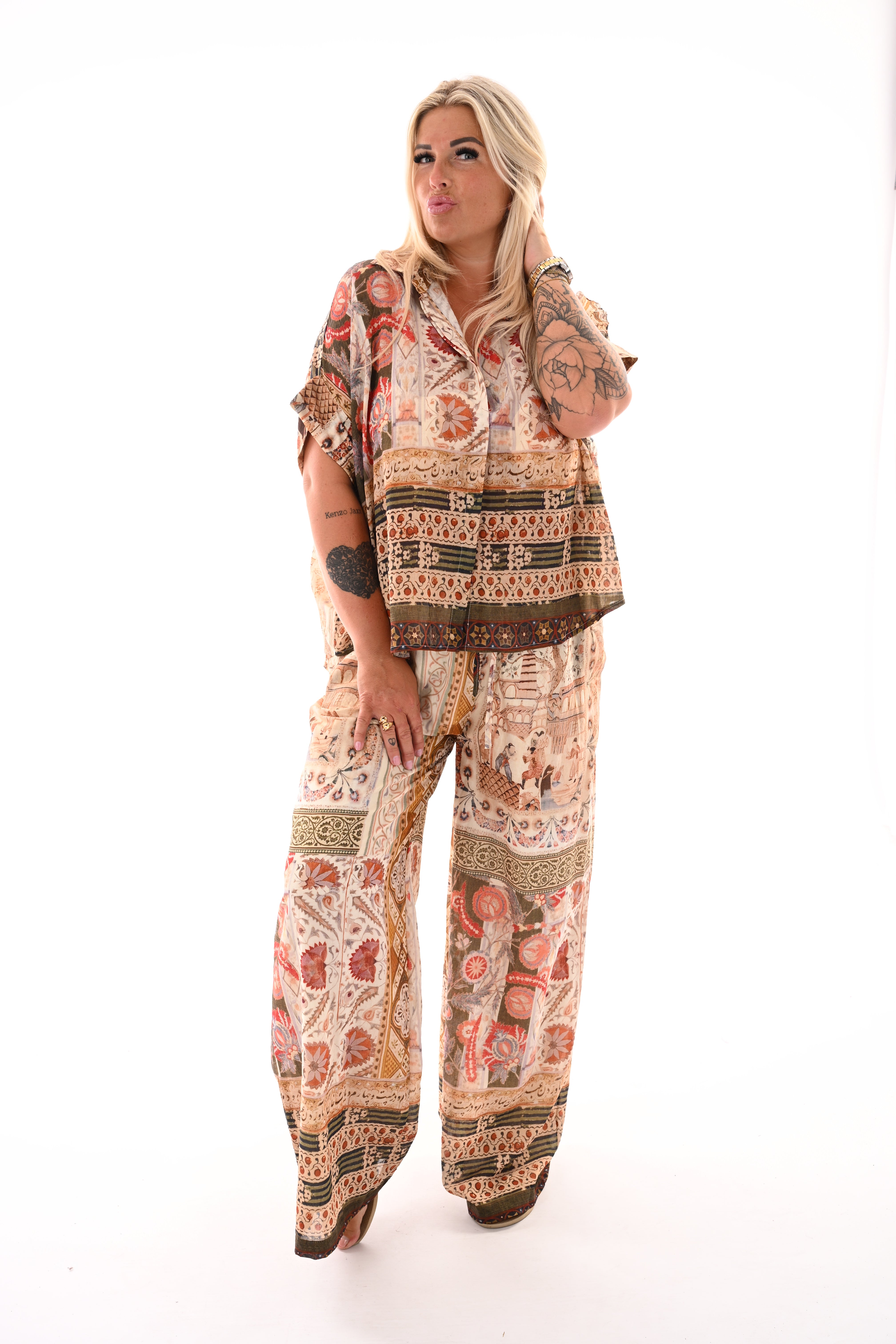 Tweedelig set waaiers beige