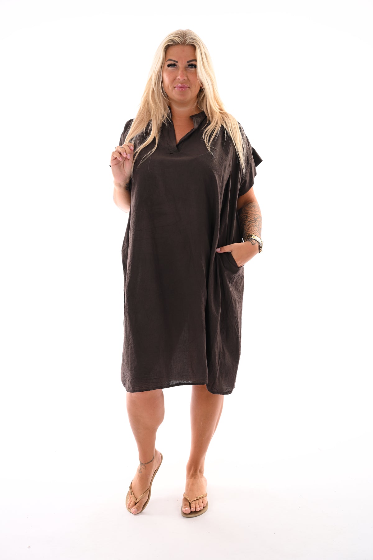 Basic tuniek v-hals met zakken donkerbruin