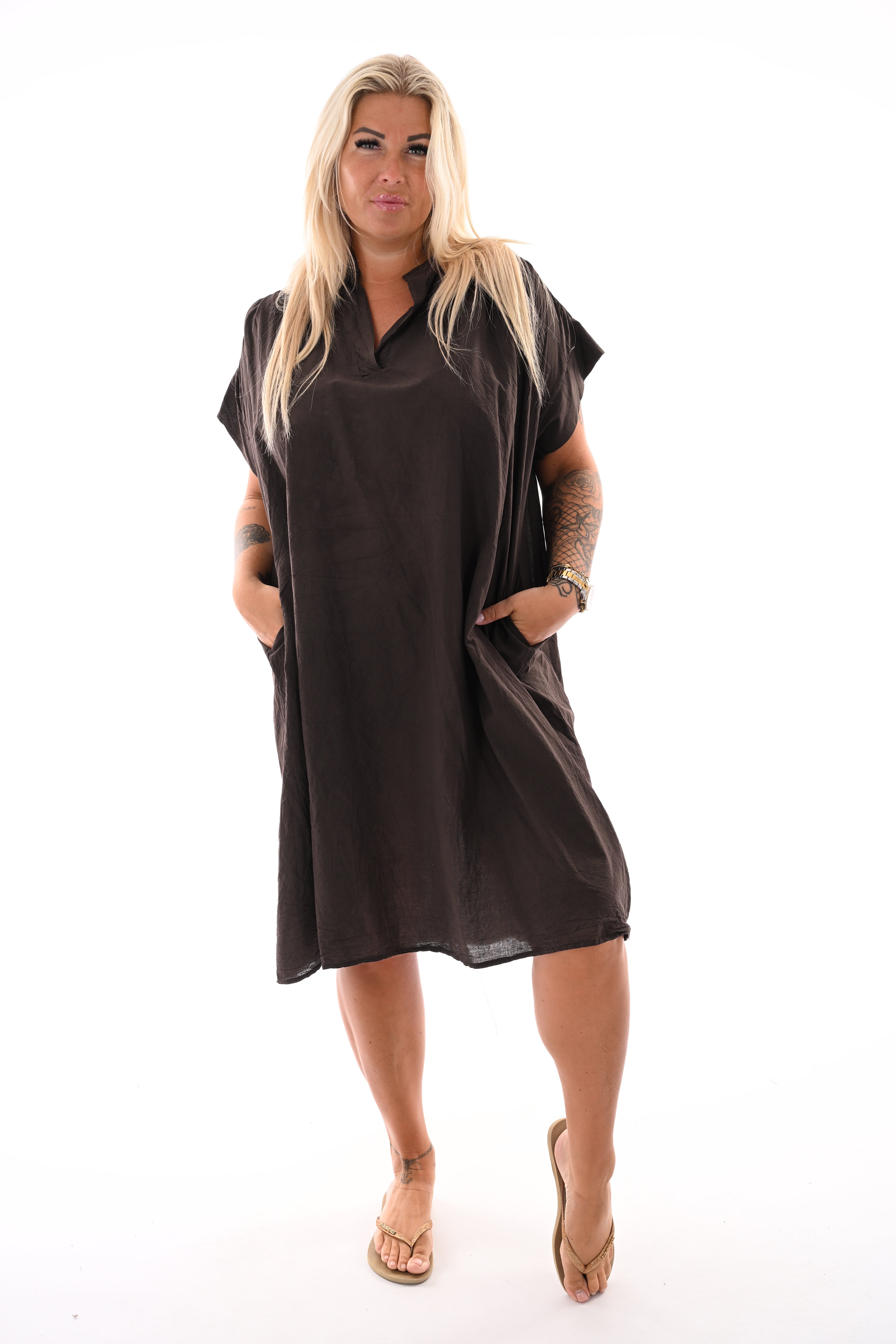 Basic tuniek v-hals met zakken donkerbruin