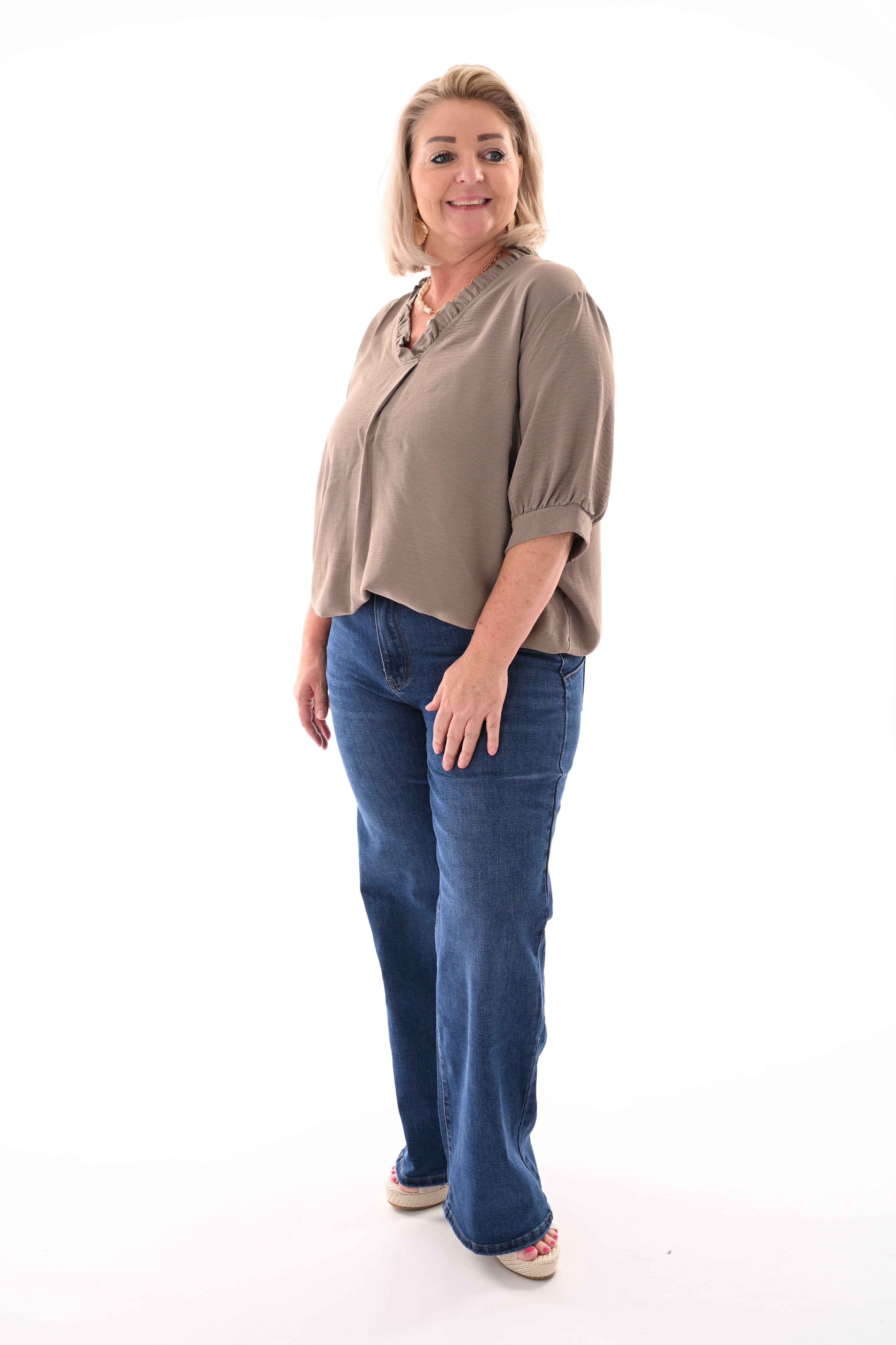 Top roezel v-hals taupe