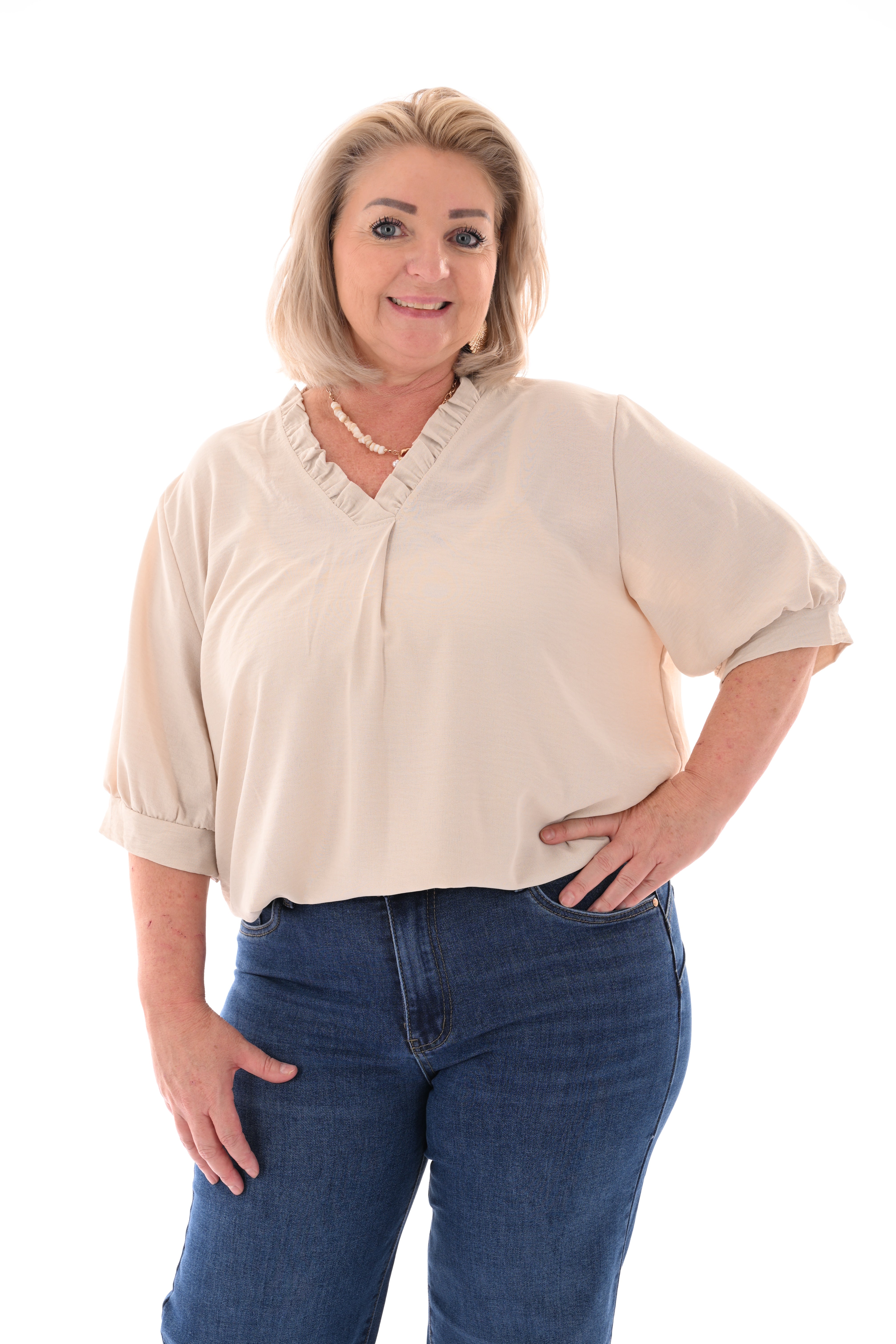 Top roezel v-hals beige