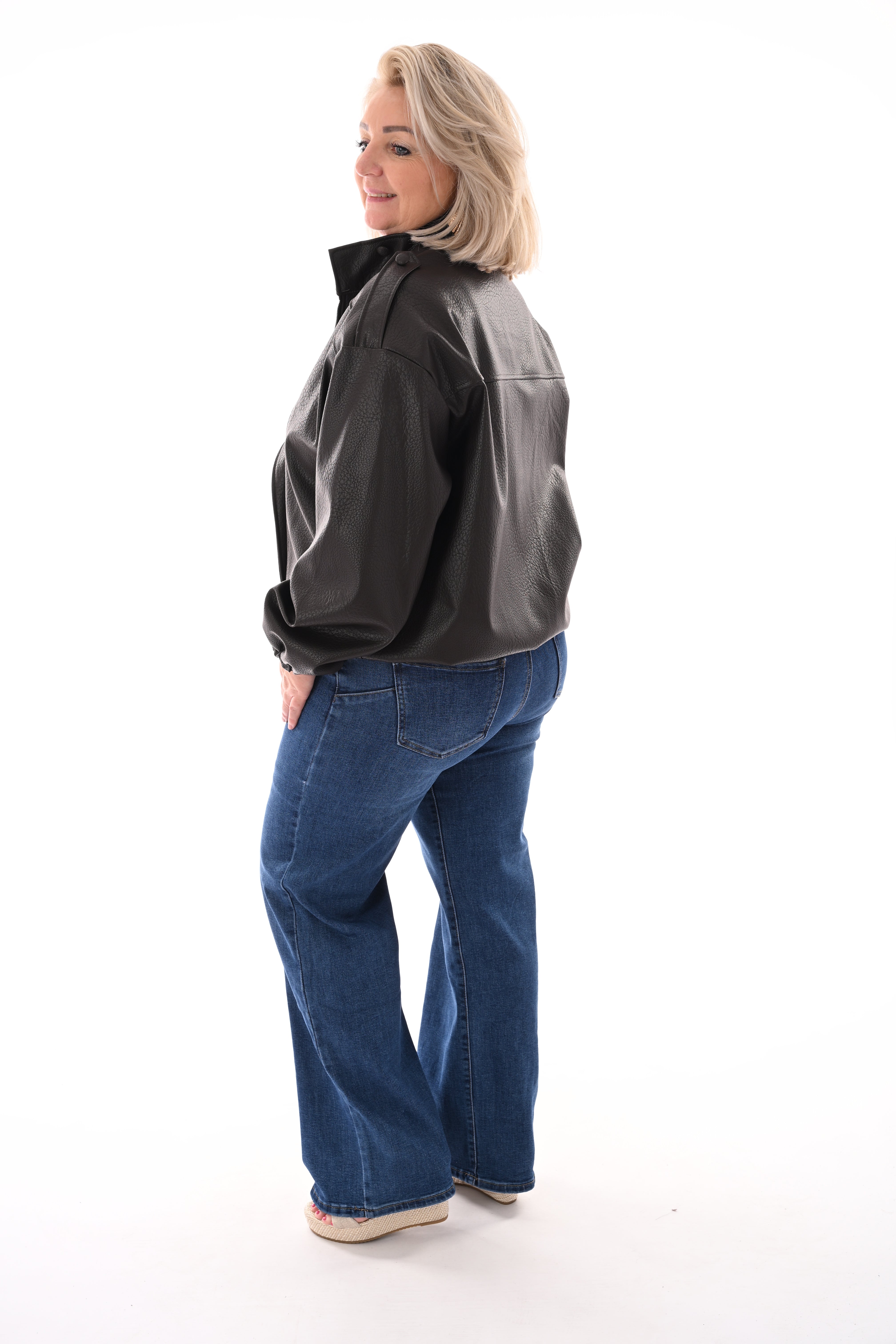 Leather look jasje overslag  donkerbruin
