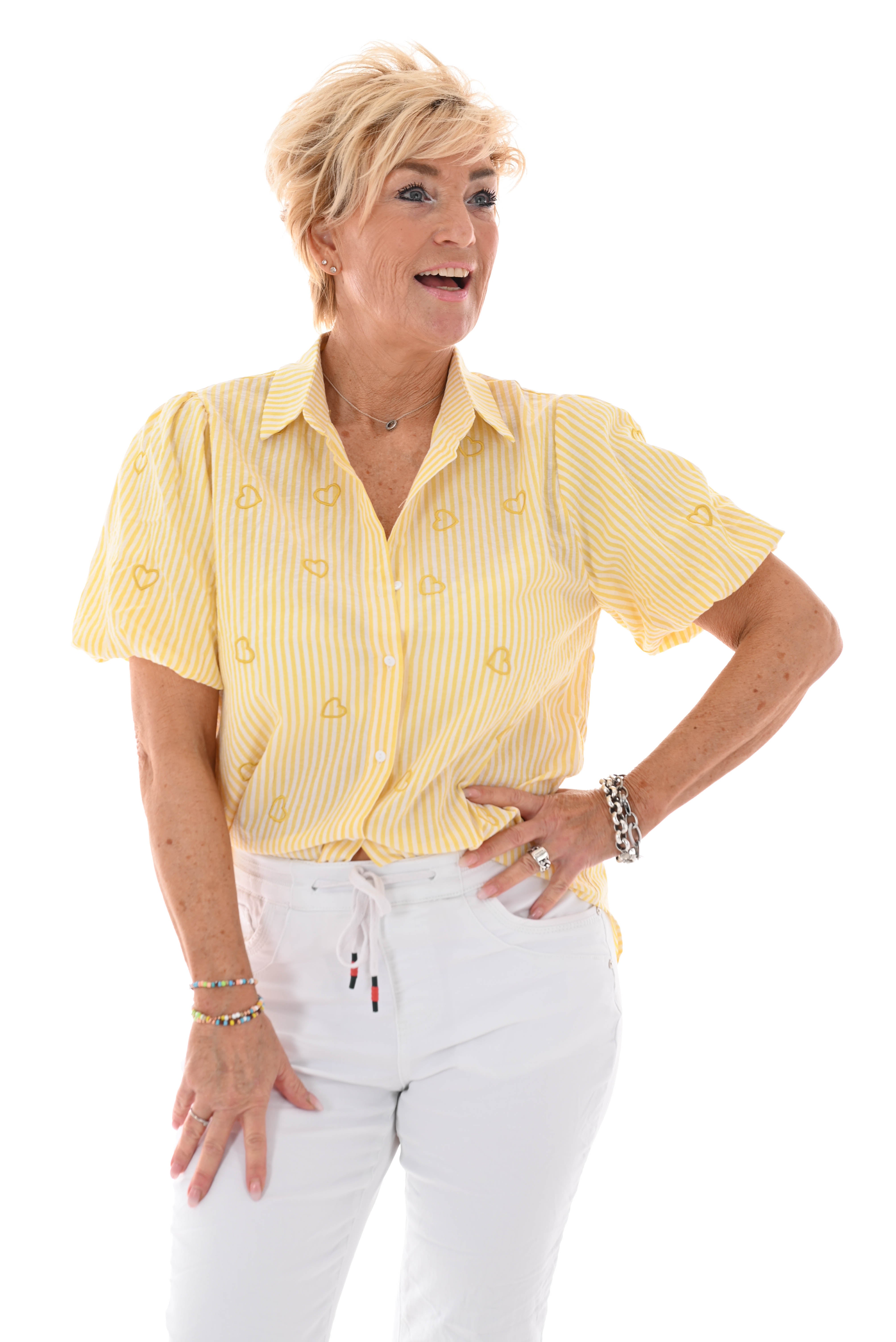 Korte blouse hartjes pofmouwen geel