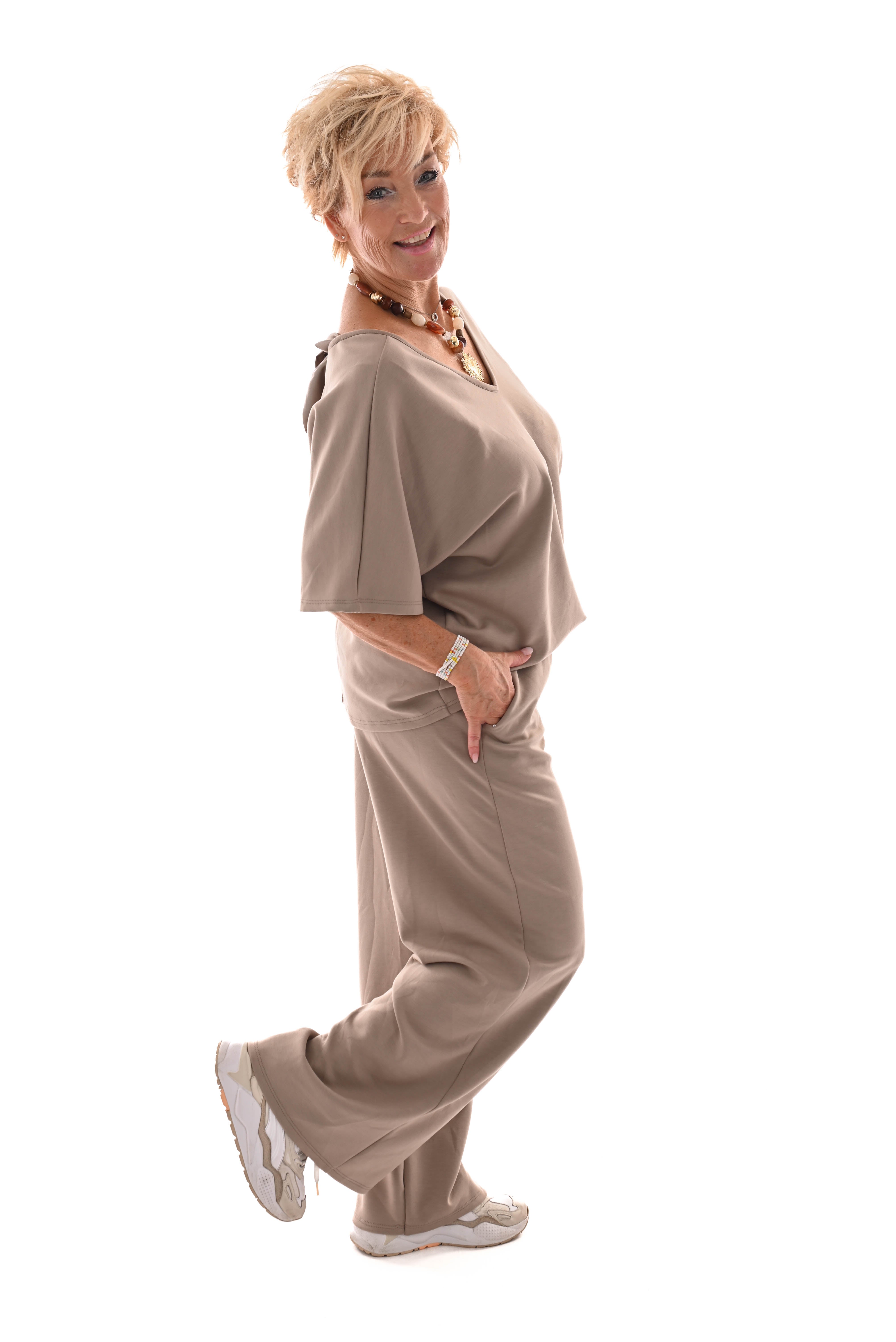 Tweedelig pak top met strik rug uni beige