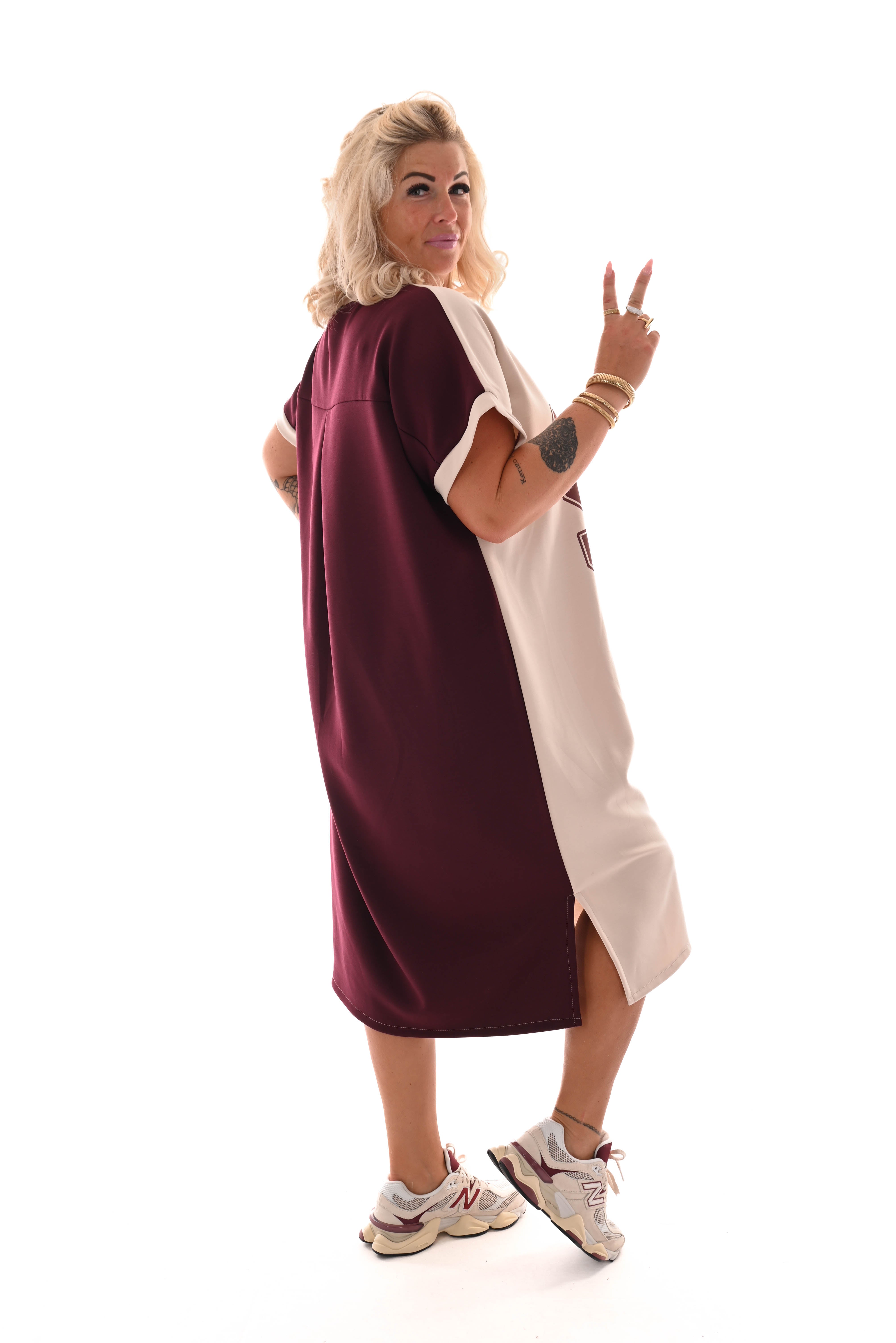 Sweaterdress v-hals 90's beige/bordeaux