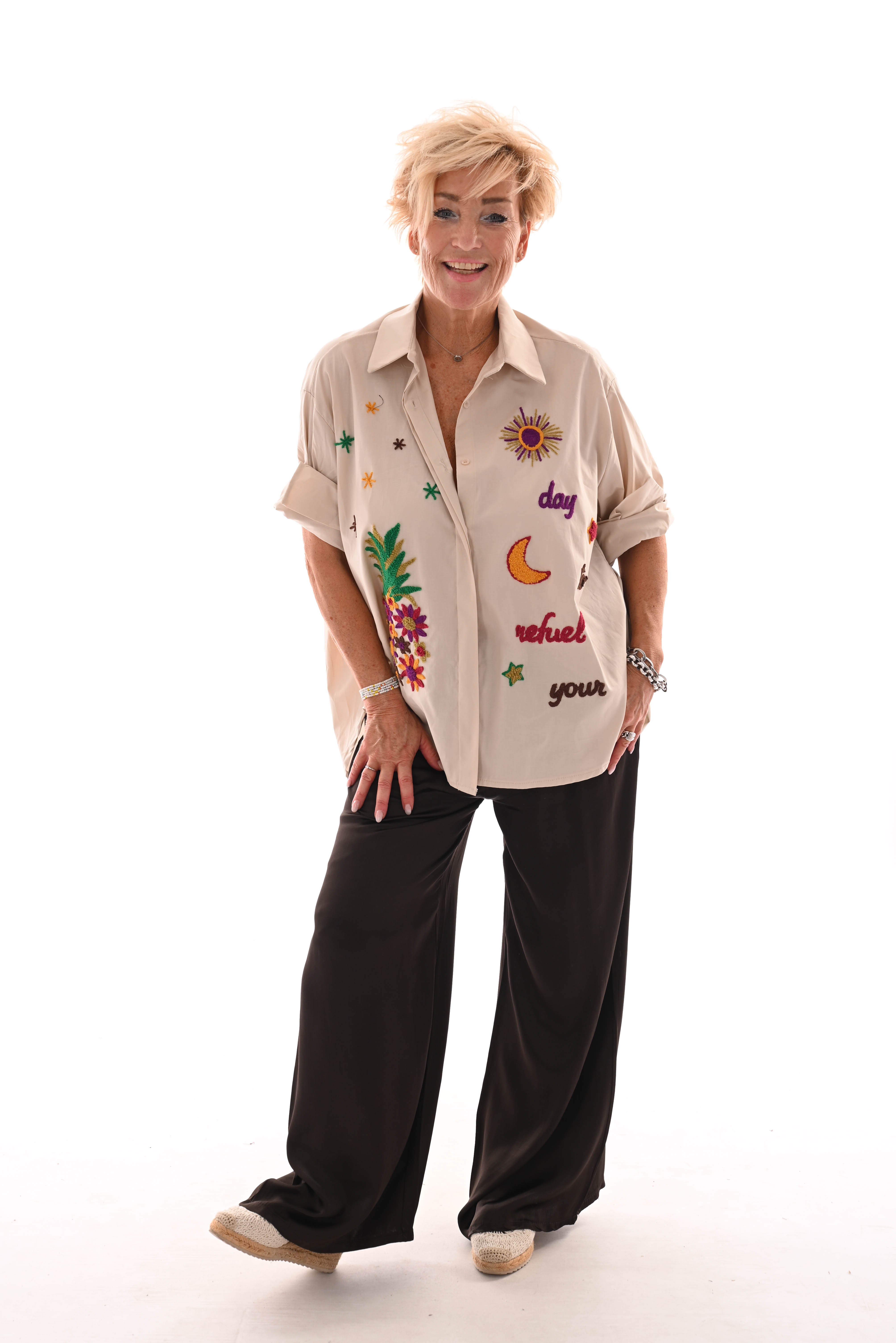 Blouse korte mouwen teddy applicatie beige
