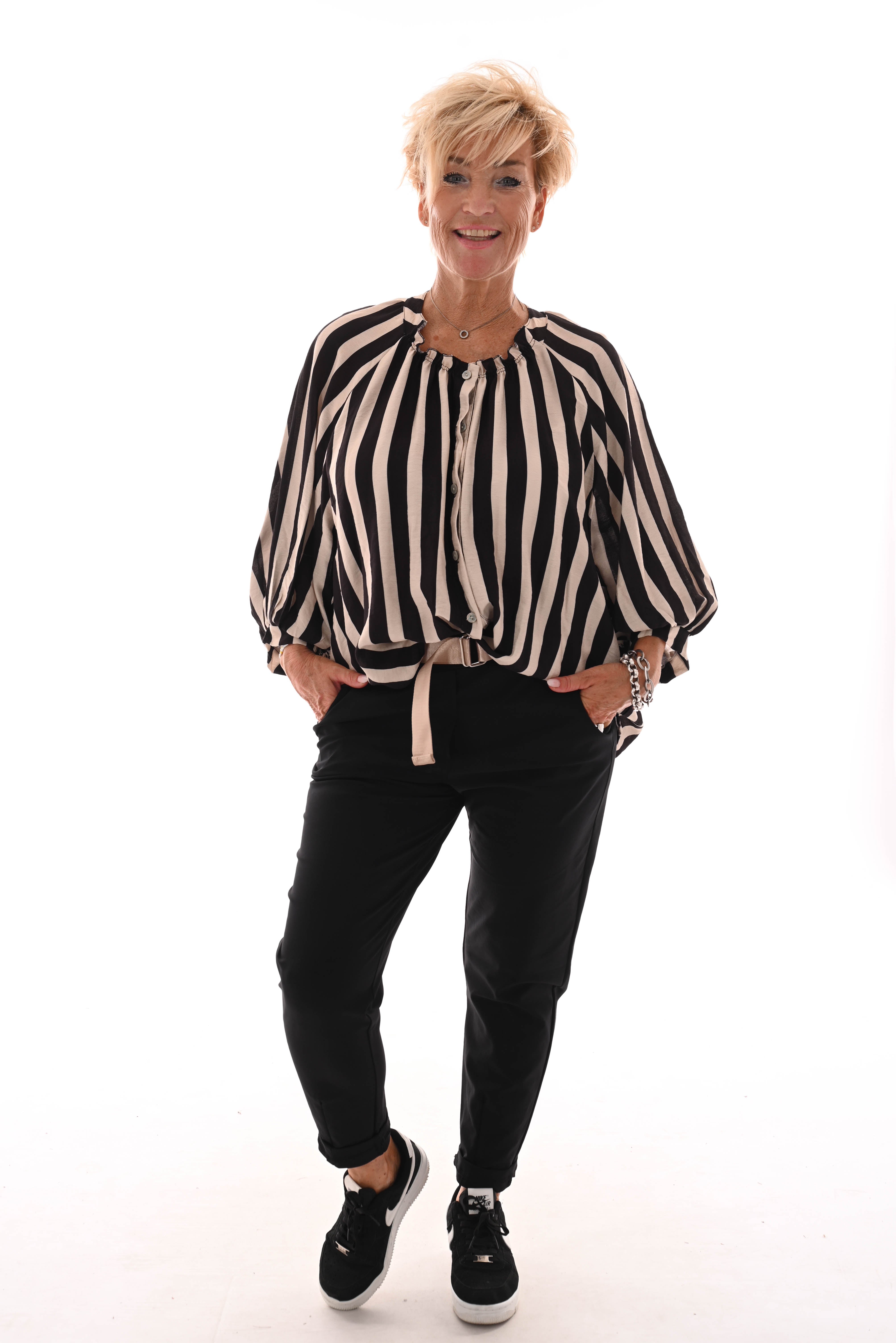 Blouse strepen korte pofmouwen zwart/creme