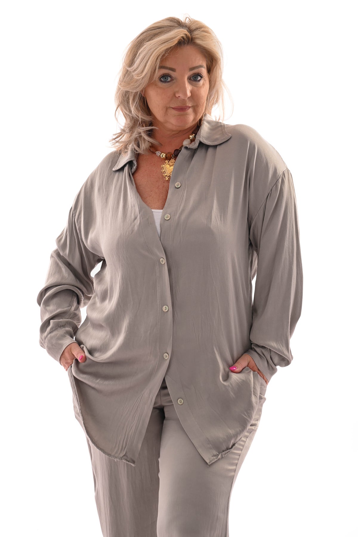 Tweedelig pak silky uni lichtgrijs