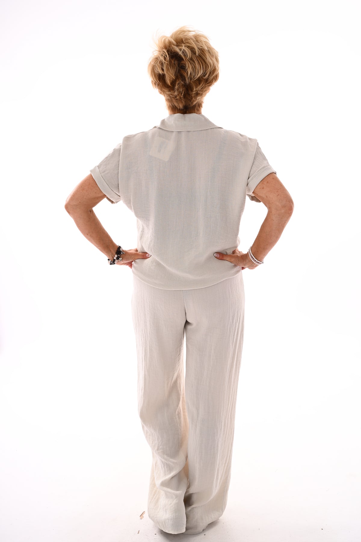 Tweedelig set blouse met knoop uni beige