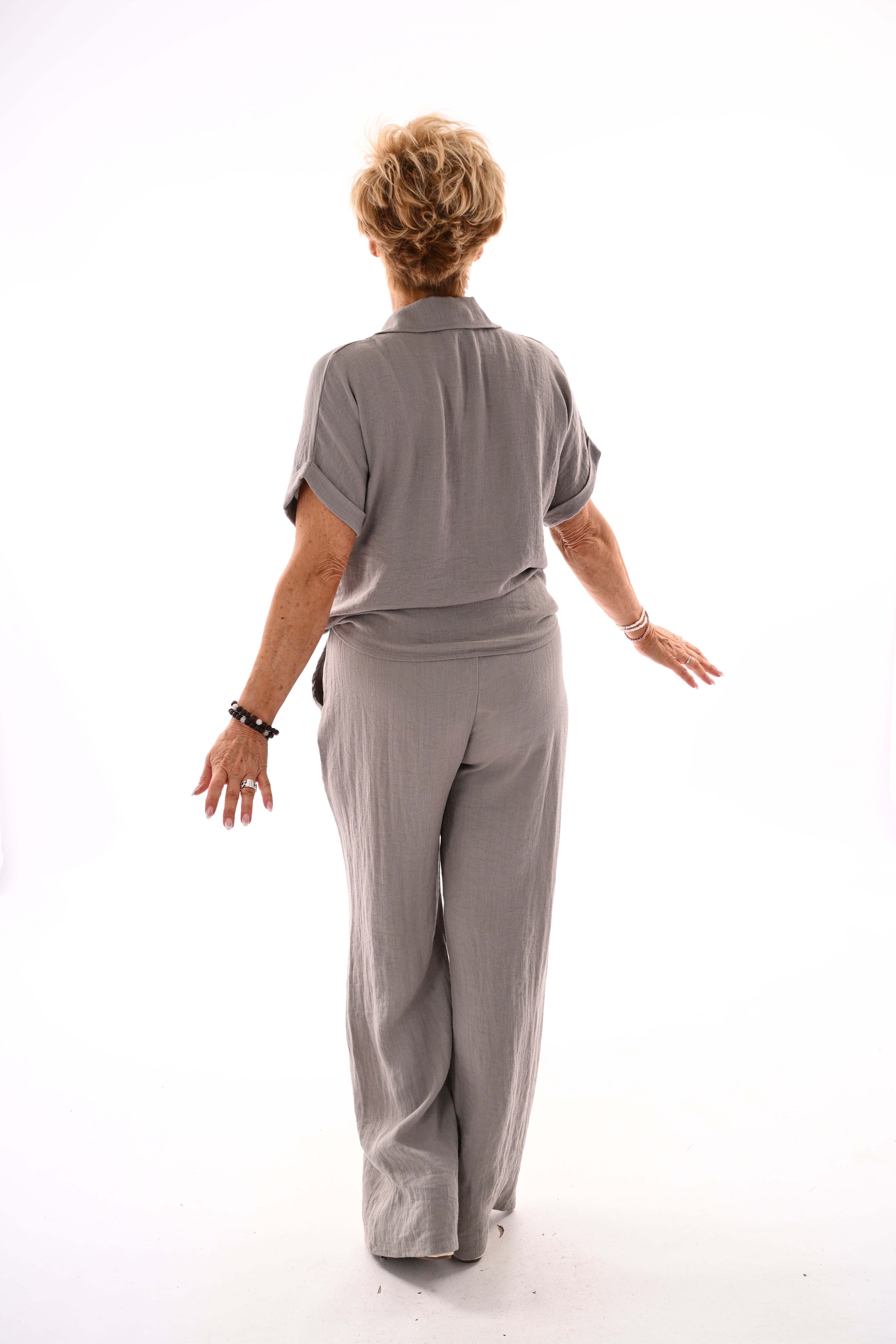 Tweedelig set blouse met knoop uni taupe