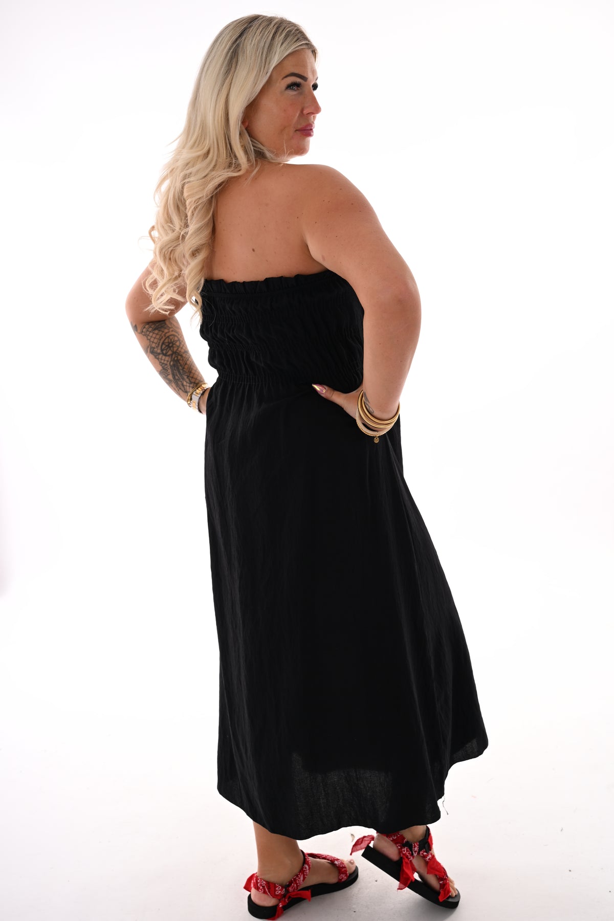 Off-shoulder jurk met smock zwart