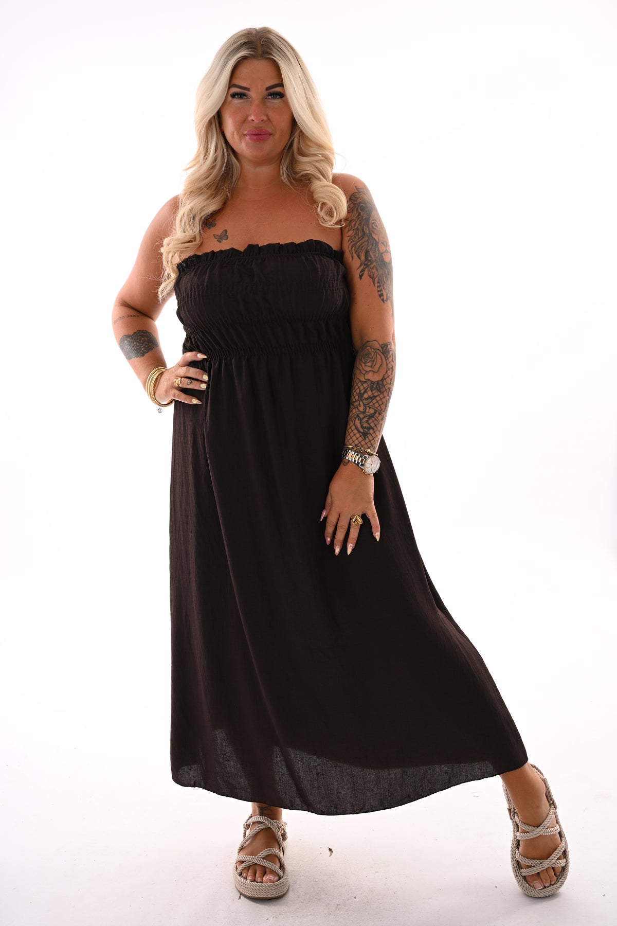 Off-shoulder jurk met smock donkerbruin